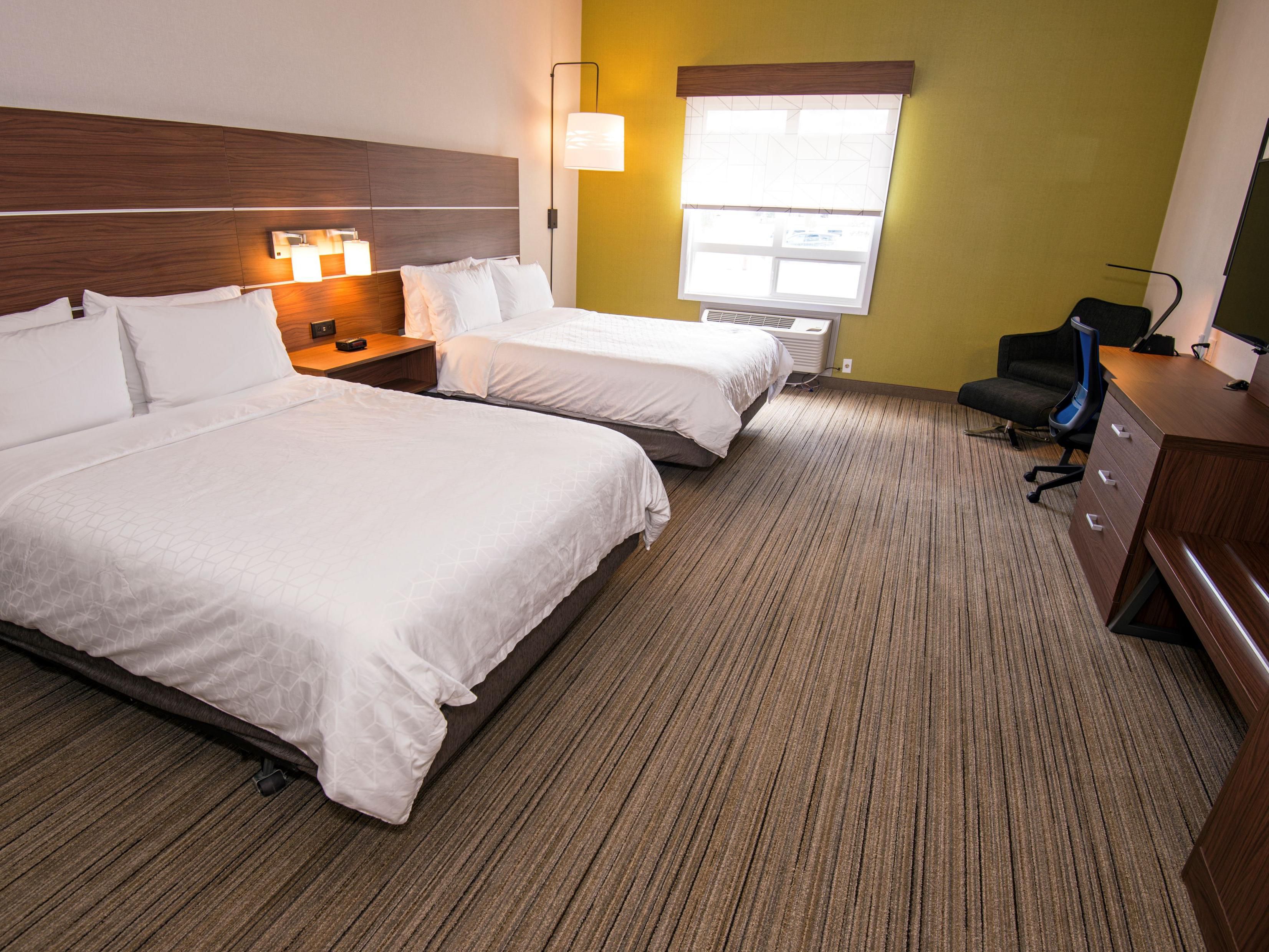 Queen Bed Guest Room