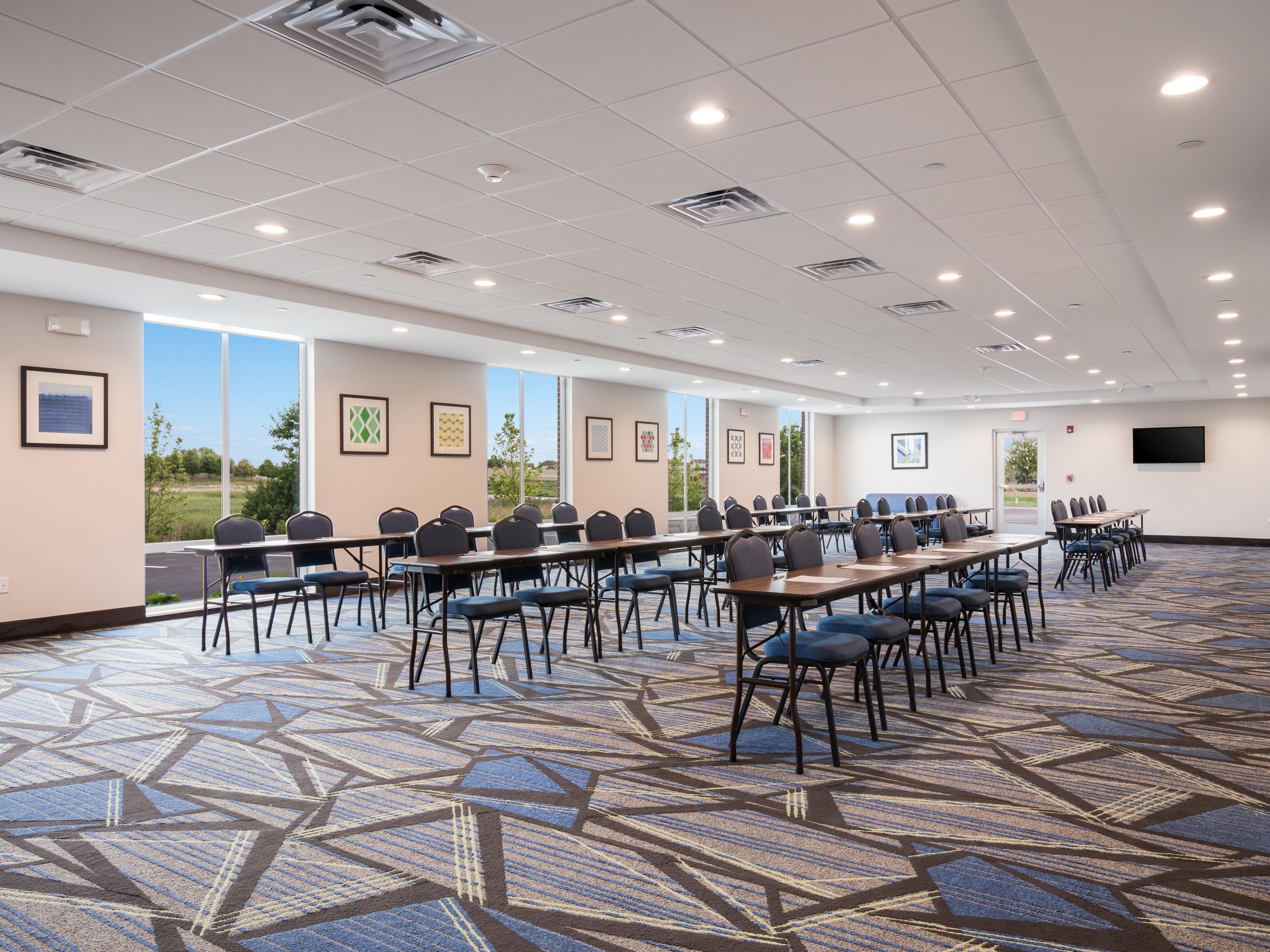 Our venue features a spacious meeting room for up to 124 guests. With natural lighting and prairie vistas, our high-tech venue, customized catering, and personalized services exceed expectations. Let us turn your meetings into masterpieces and make ordinary events extraordinary! 