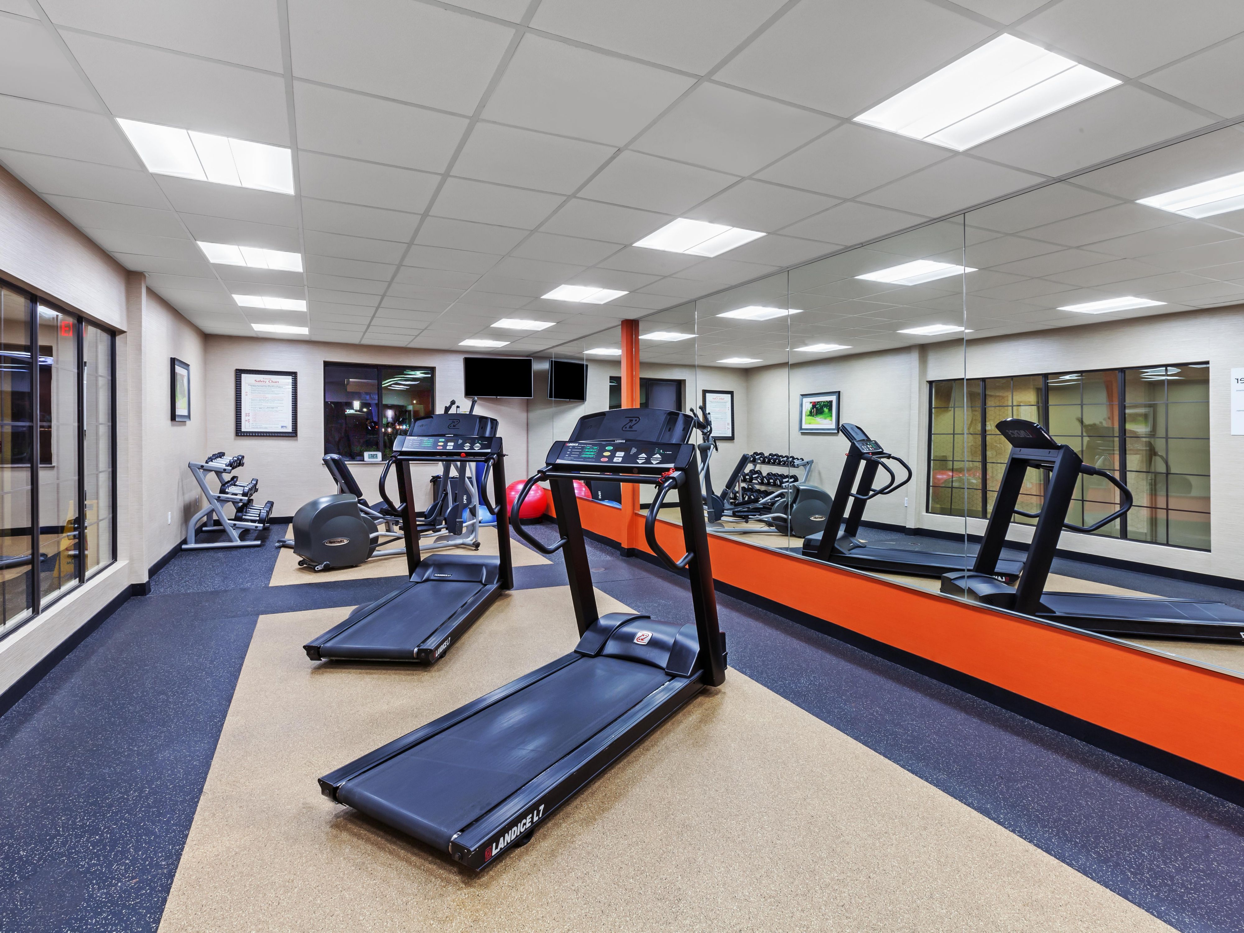 Stay active and get energized in our 24-hour, fully equipped Fitness Center. Whether you prefer an early morning cardio workout or a late-night session with free weights, our facility provides everything you need for a satisfying workout that fits into your schedule.