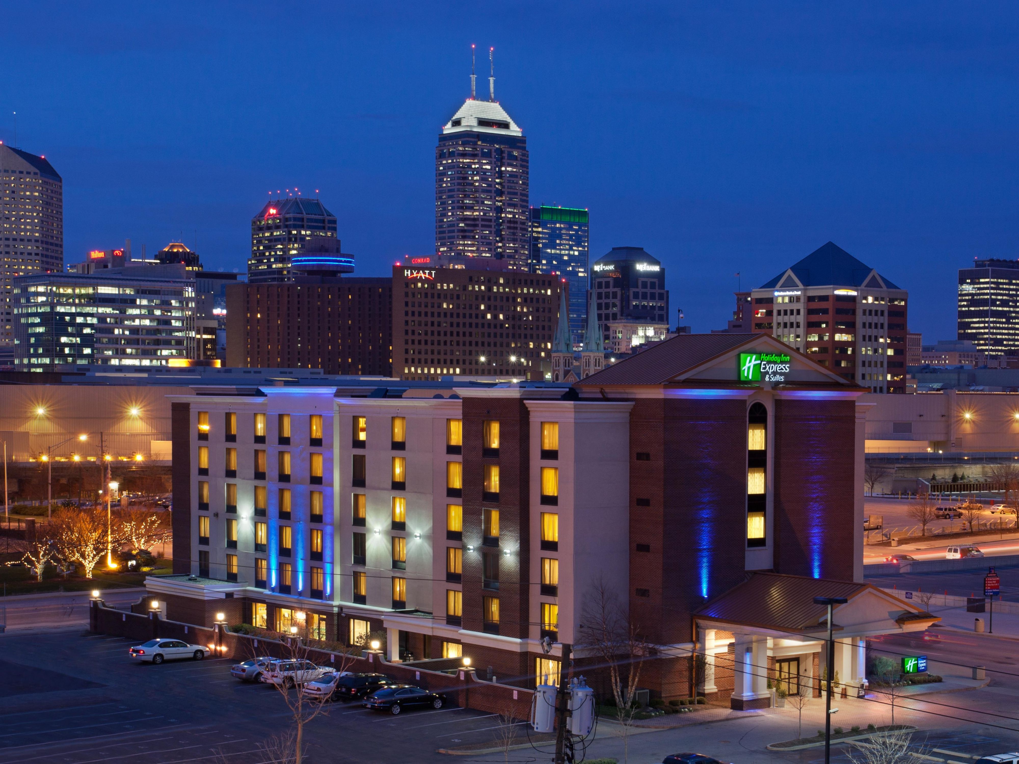 Our hotel’s prime City Center location places you within walking distance of Circle Centre Mall and just blocks from the Indiana Convention Center. Enjoy unbeatable stadium views from your room as the closest hotel to Lucas Oil Stadium, home of the Indianapolis Colts. We are your gateway to the best of Indianapolis!