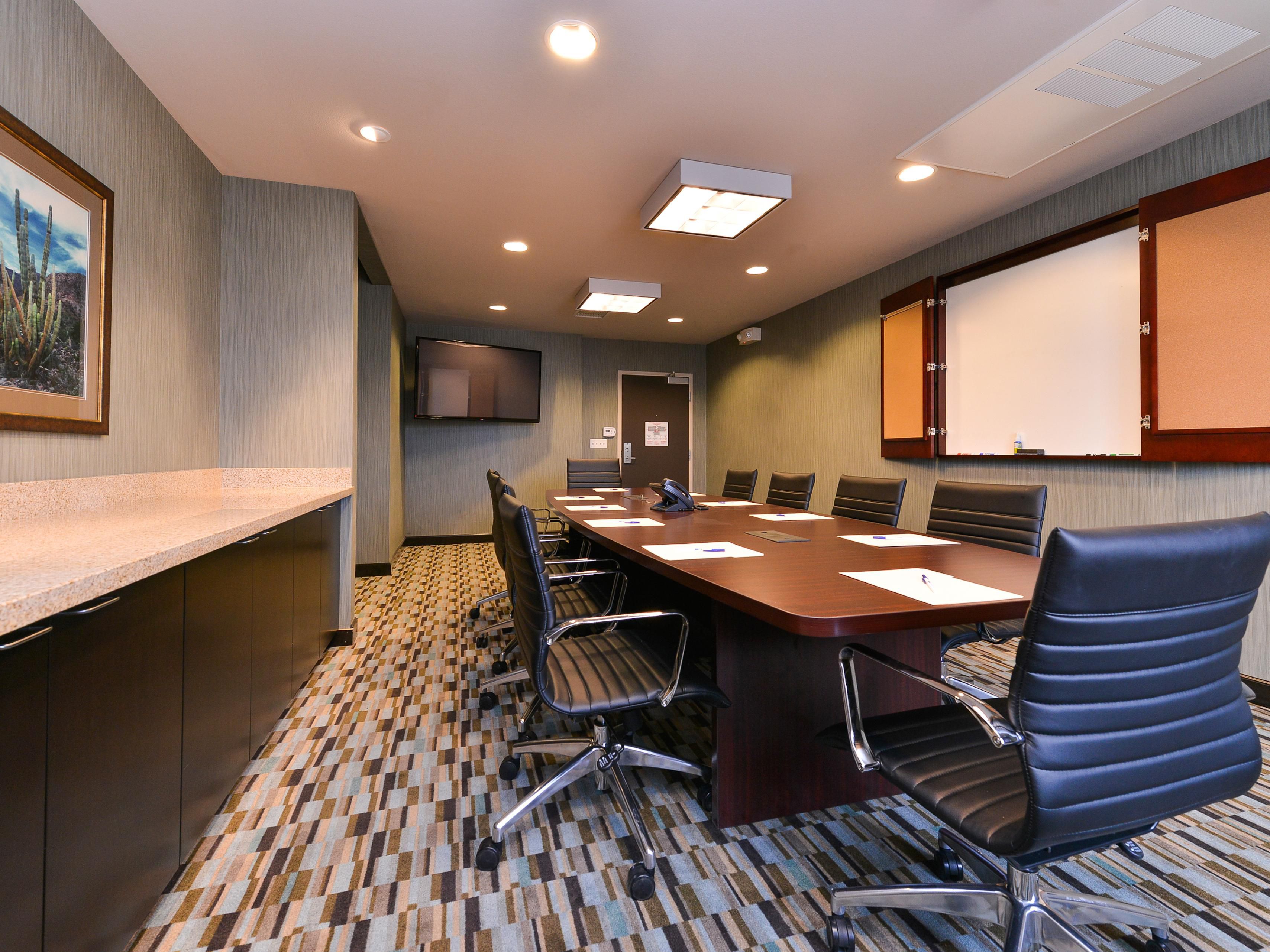The Holiday Inn Express & Suites Indio - Coachella Valley's small meeting room is perfect for your needs. The space holds up to 12 people and can be used for business meetings and small events.