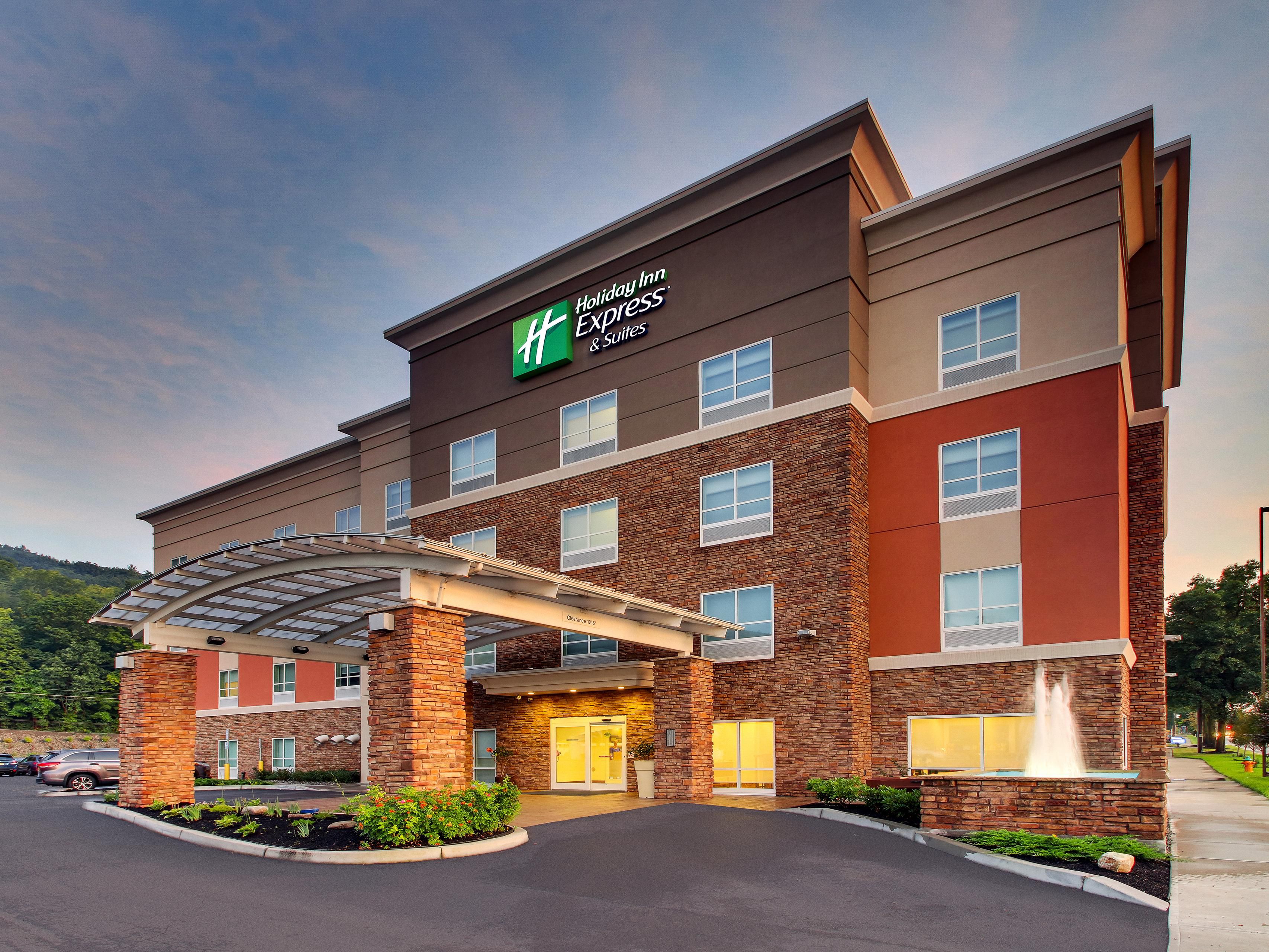 Welcome to our Ithaca hotel near Cornell University!