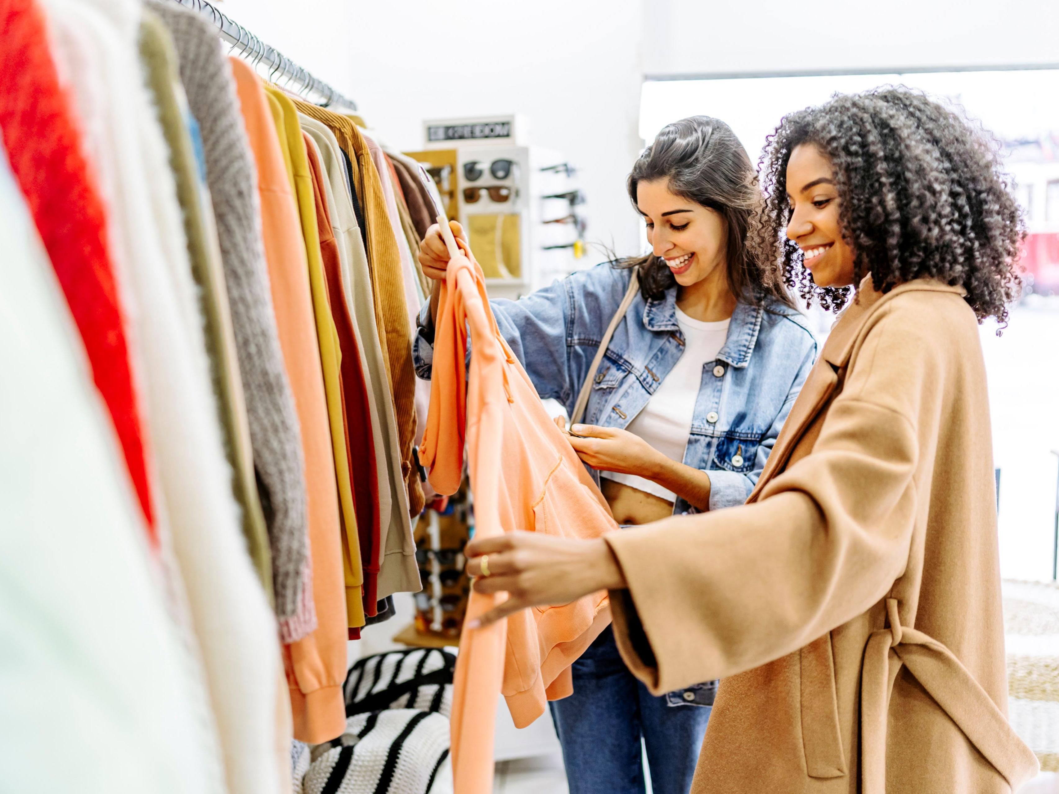 Located in Keizer Station, we are just a short drive to the beautiful Oregon Coast and Portland. Our hotel is your gateway to exploring everything Keizer has to offer. Catch a game at Roto-Rooter Park, enjoy tax-free shopping at Woodburn Premium Outlets, and visit the Oregon Garden, only 13 miles from our doorstep.