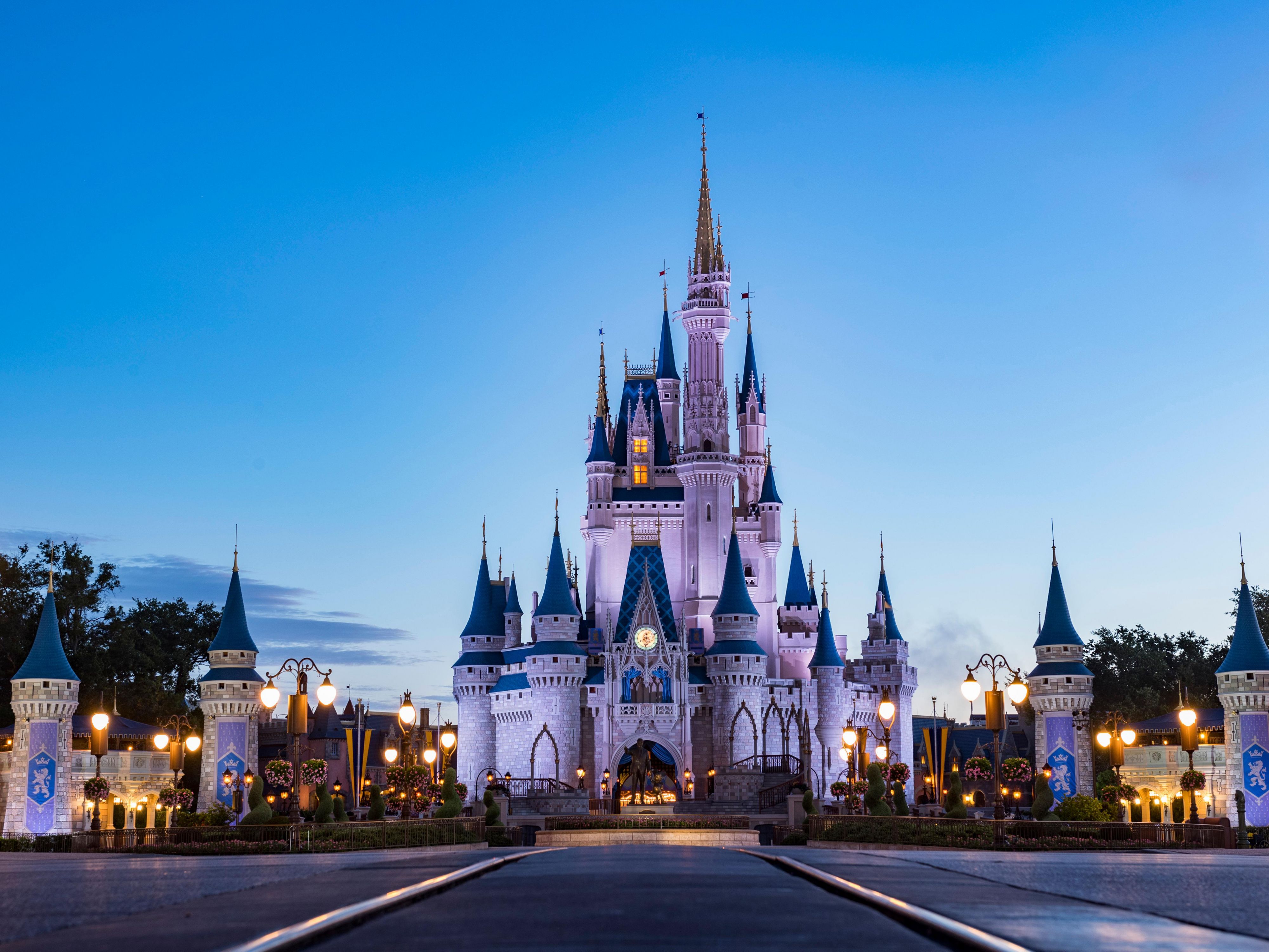 As a Walt Disney World® Good Neighbor Hotel, we are your gateway to the magic of the Walt Disney World® Resort. Embrace the enchantment of Disney’s theme parks. Experience shopping, dining, and endless entertainment at Disney Springs®. Stay with us for an Orlando adventure the whole family will enjoy.