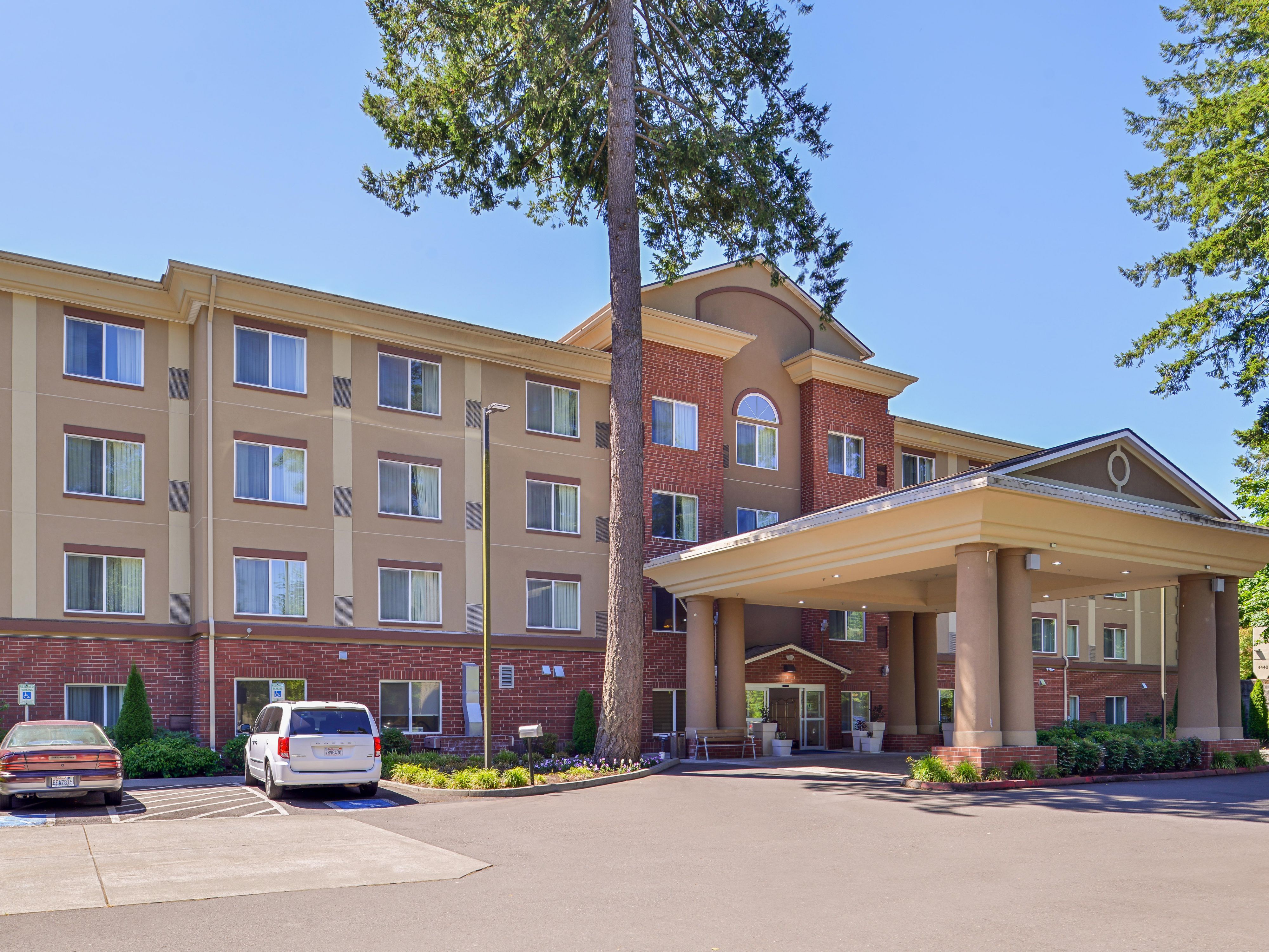 Enjoy complimentary daily self-parking at Holiday Inn Express & Suites Lacey. Parking is available for registered guests only, with free surface parking options. Accessible and van-accessible self-parking are also provided for your convenience, ensuring easy access for all guests.