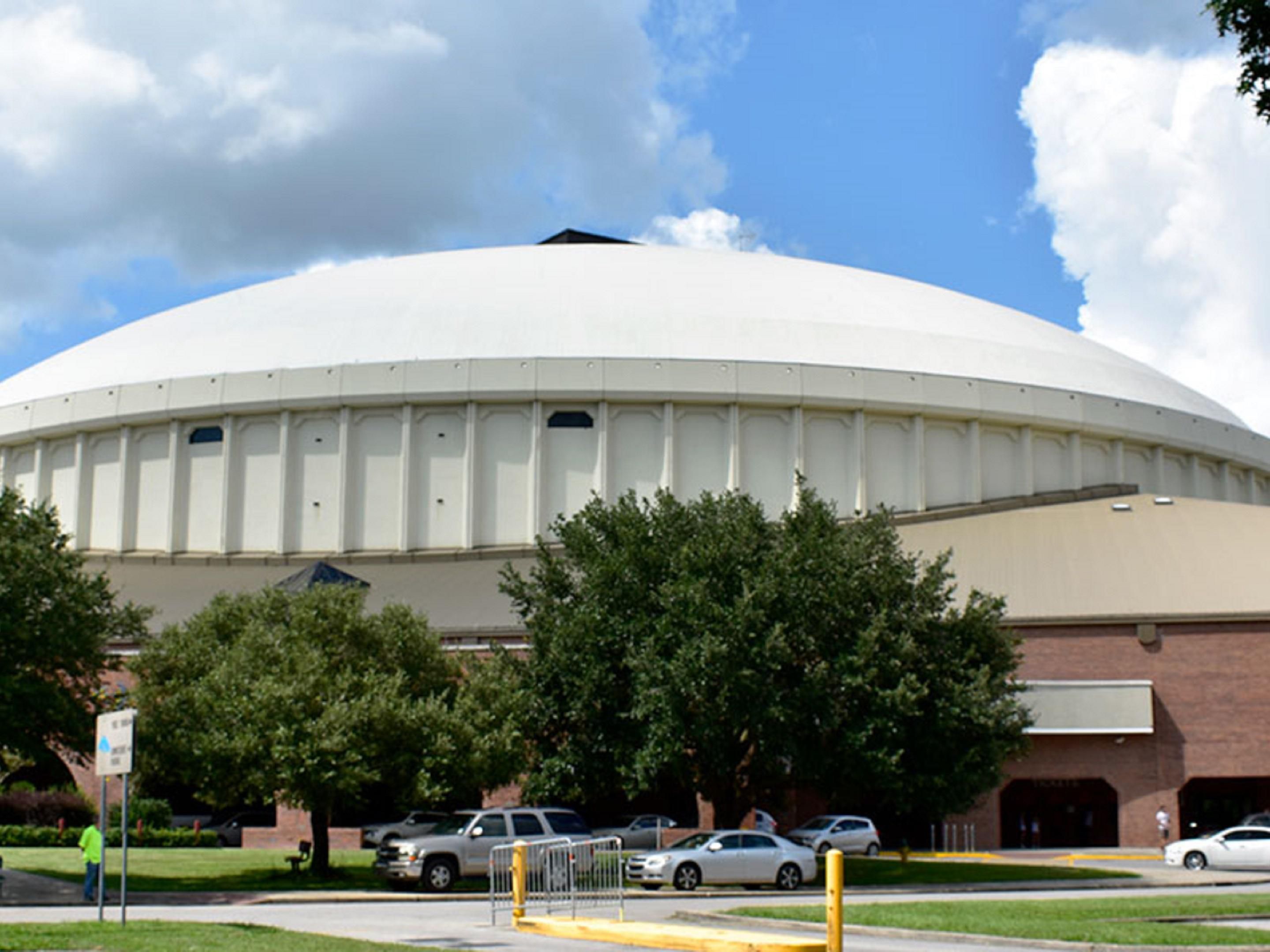 Home to the Rajun Cajuns! This multi-purpose facility hosts a variety of events for the Lafayette area. Concerts, family shows, sporting events, conventions and graduations all take place here. Conveniently located and just a short drive to this facility.