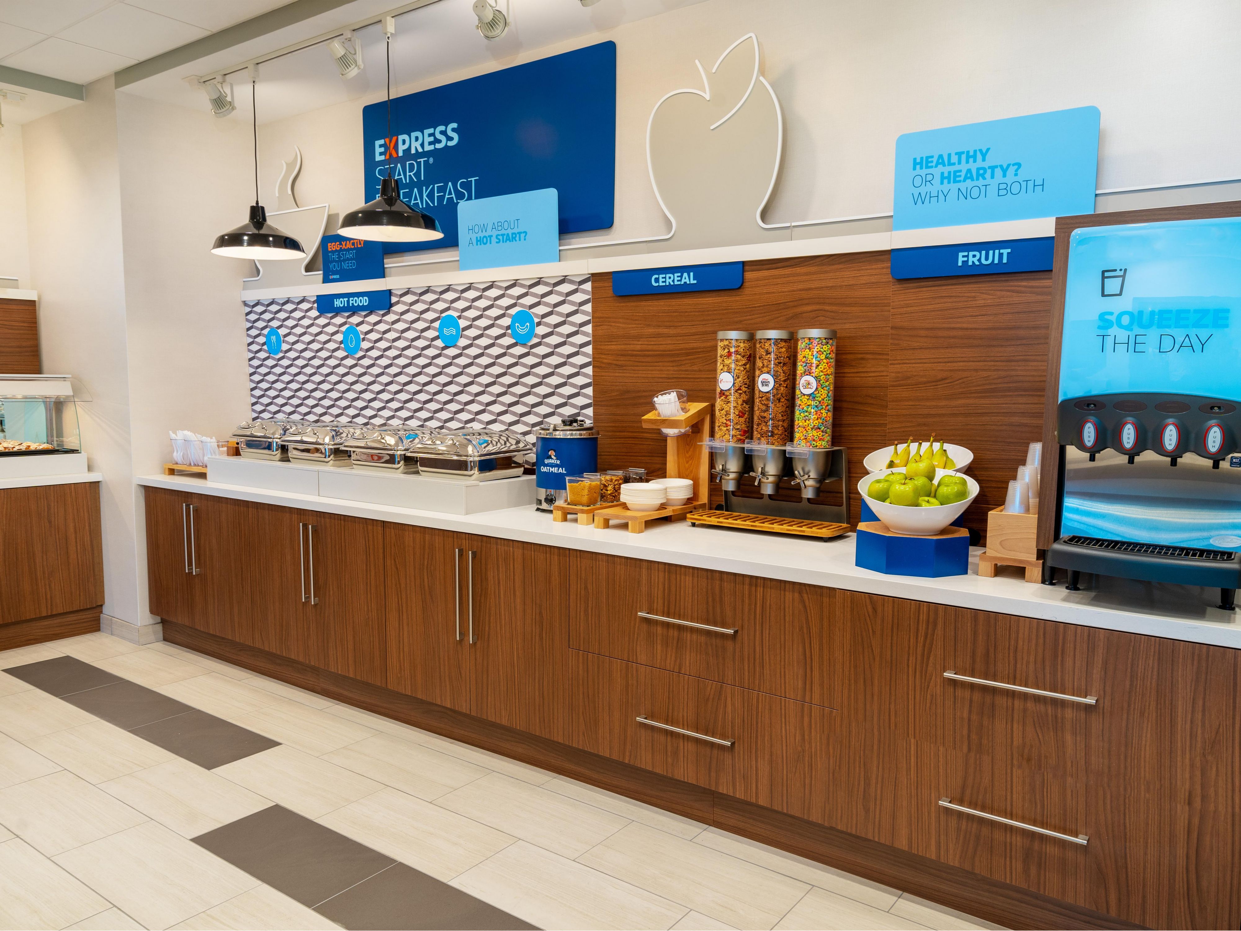 Start your morning off right with our complimentary breakfast buffet offered daily. There's something for everyone with our offerings of hot, fresh and healthy options.
