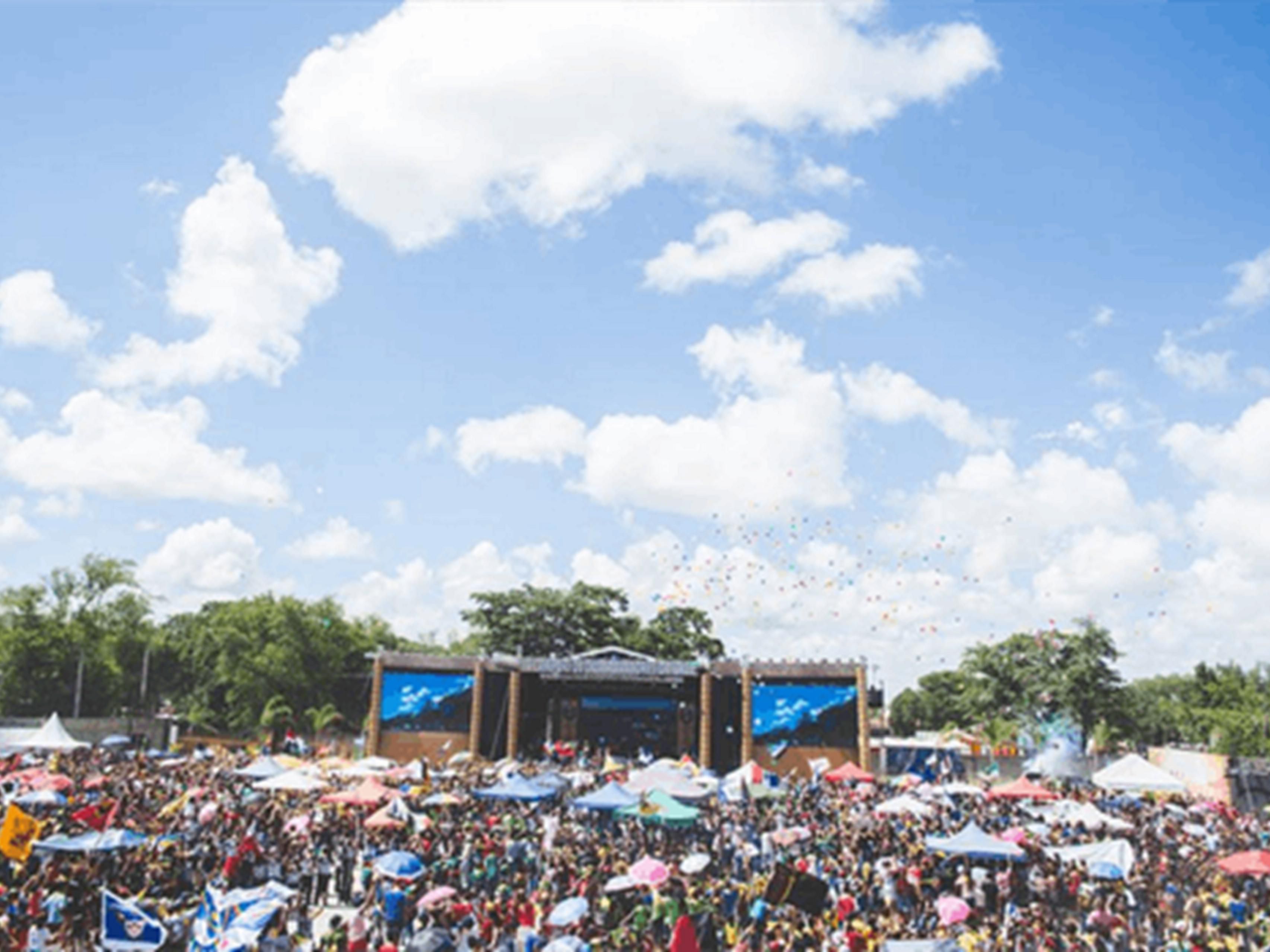 Located only minutes from Rupp Arena, we are one of the closest hotels to stay at if you want to take in the music for a night.