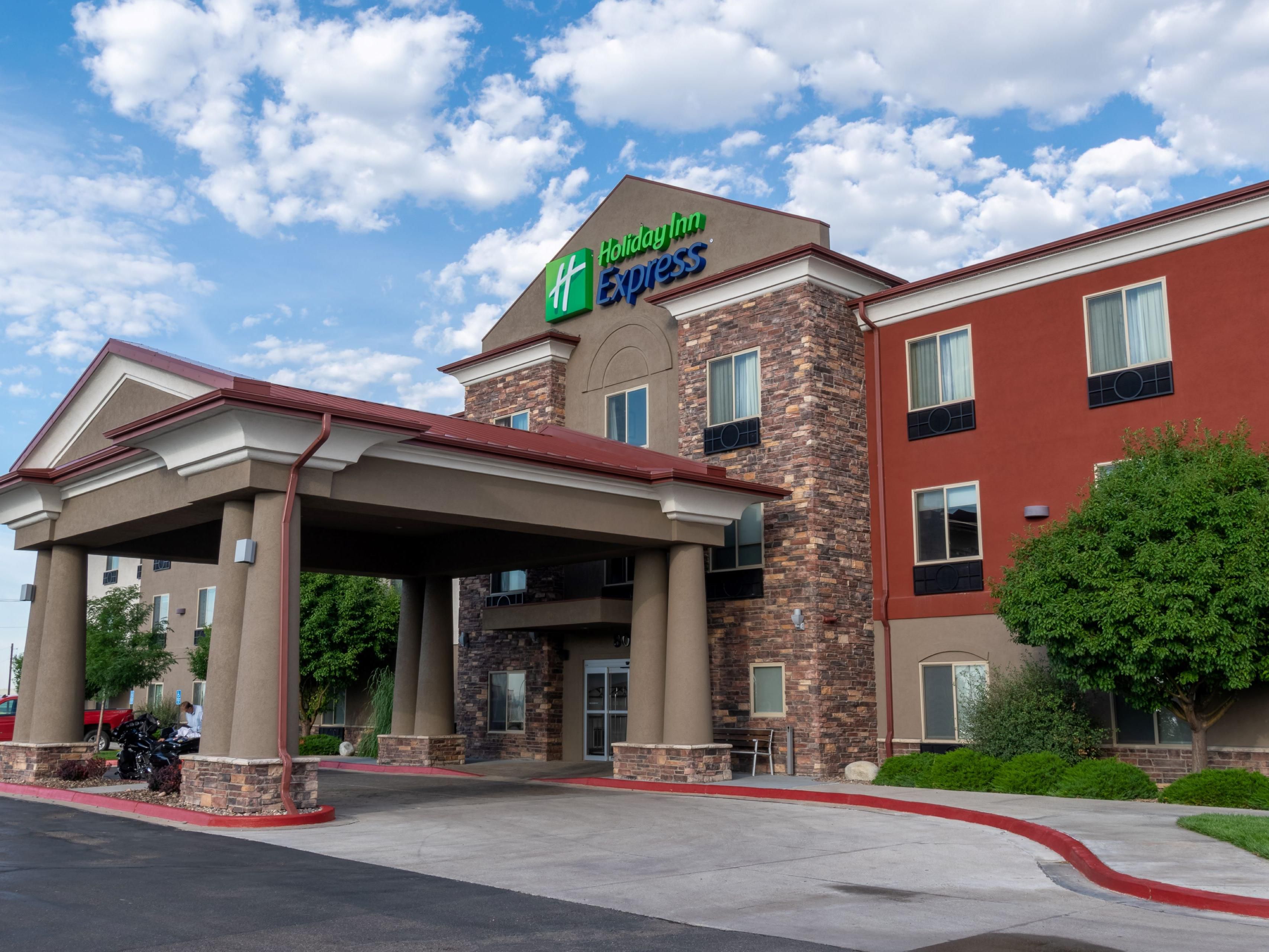 Welcome to the Holiday Inn Express & Suites Limon