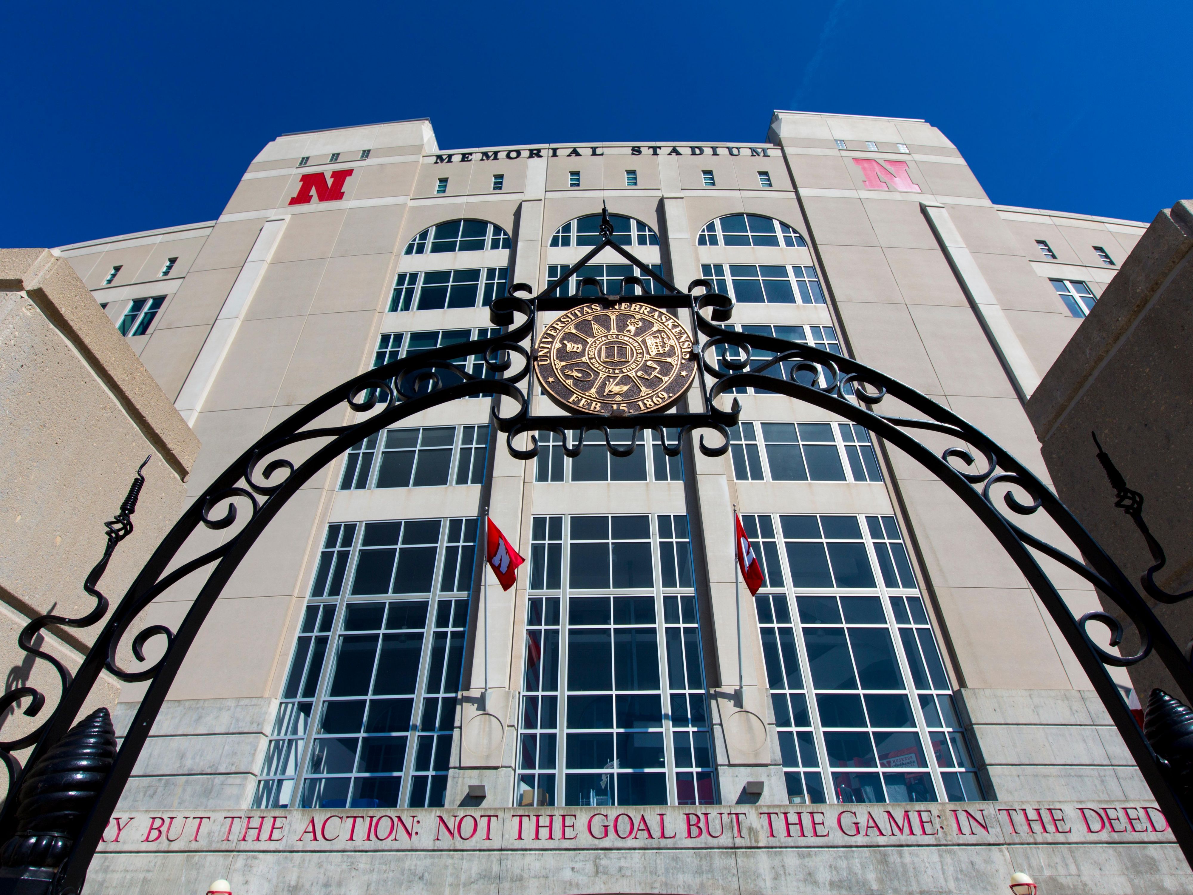 Located near Lincoln Airport and major highways, our hotel offers the ideal base for discovering the best of the city. With easy access to top attractions and local gems like Memorial Stadium, the Historic Haymarket District, and Pinnacle Bank Arena, our hotel is just minutes from the heart of Lincoln's vibrant culture, history, and entertainment.