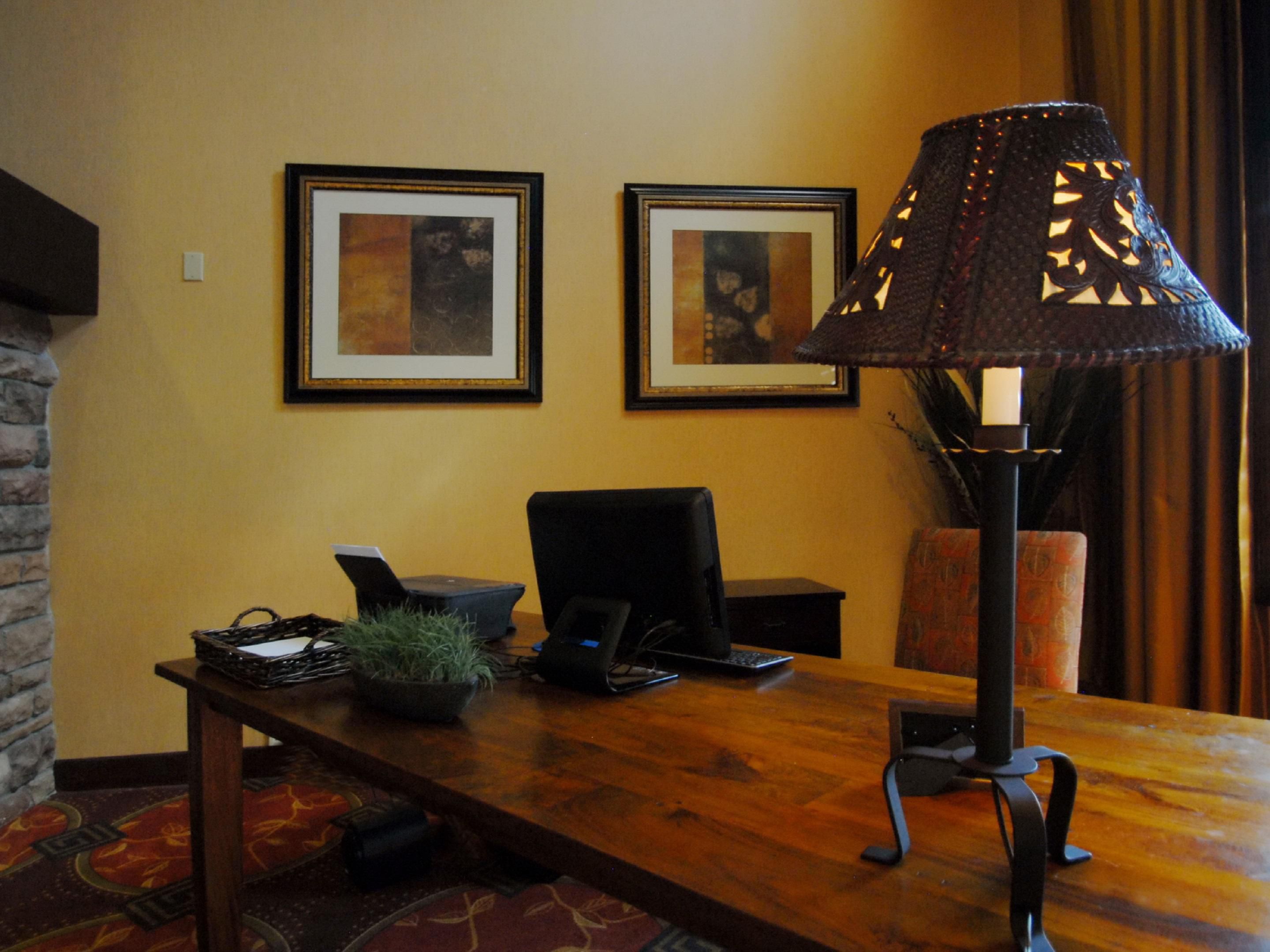 Located exactly where you want to be!  If traveling for business, we’re conveniently located nearby Lockheed Martin, Ken Caryl office park, Denver Technology Center, Wal-Mart, Kaiser Permanente and many more. If you’re here for fun visit Red Rocks Amphitheater, Bandimere Speedway, The Manor House, Dinosaur Ridge or Thunder Valley motocross track!