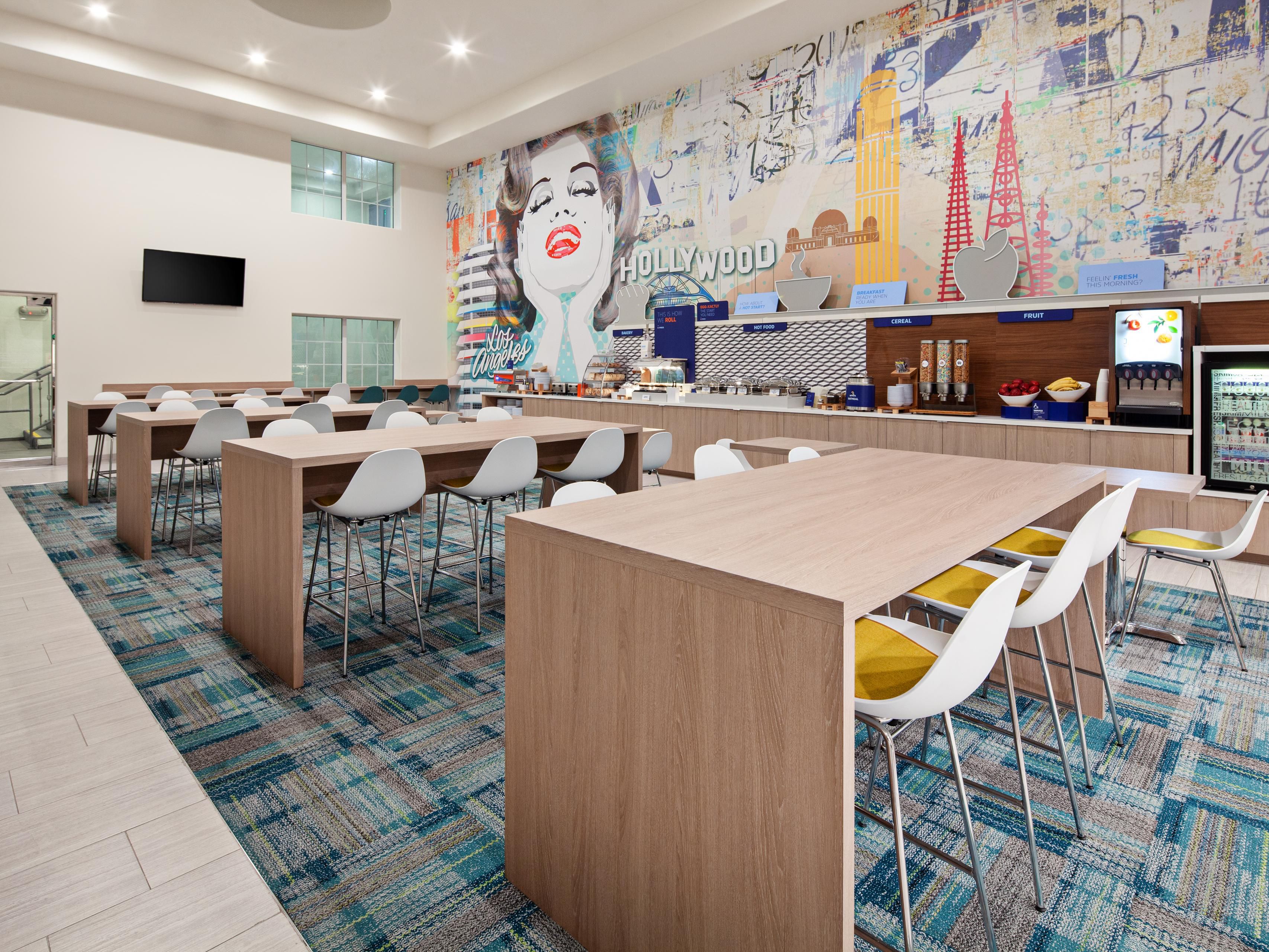 Wake up to a delightful breakfast experience at Holiday Inn Express Hollywood Walk of Fame! Every morning, we invite our guests to indulge in a delicious spread that caters to all tastes and preferences. Enjoy a variety of options, from fluffy scrambled eggs and crispy bacon to savory breakfast burritos and hearty oatmeal.