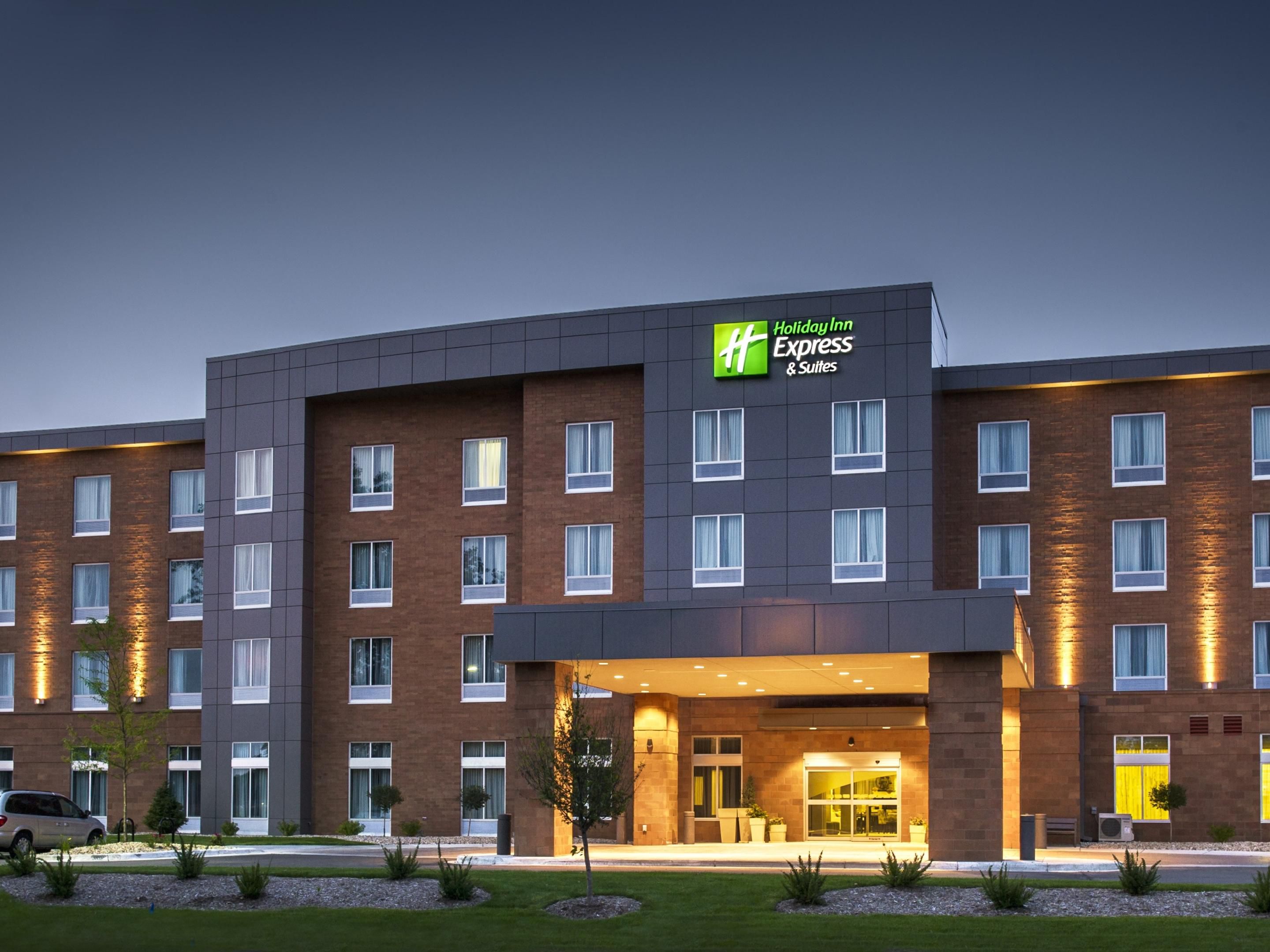 Holiday Inn Express near the Alliant Energy Center