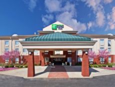 Holiday Inn Express & Suites Manchester-Conf Ctr(Tullahoma) in Tullahoma, Tennessee