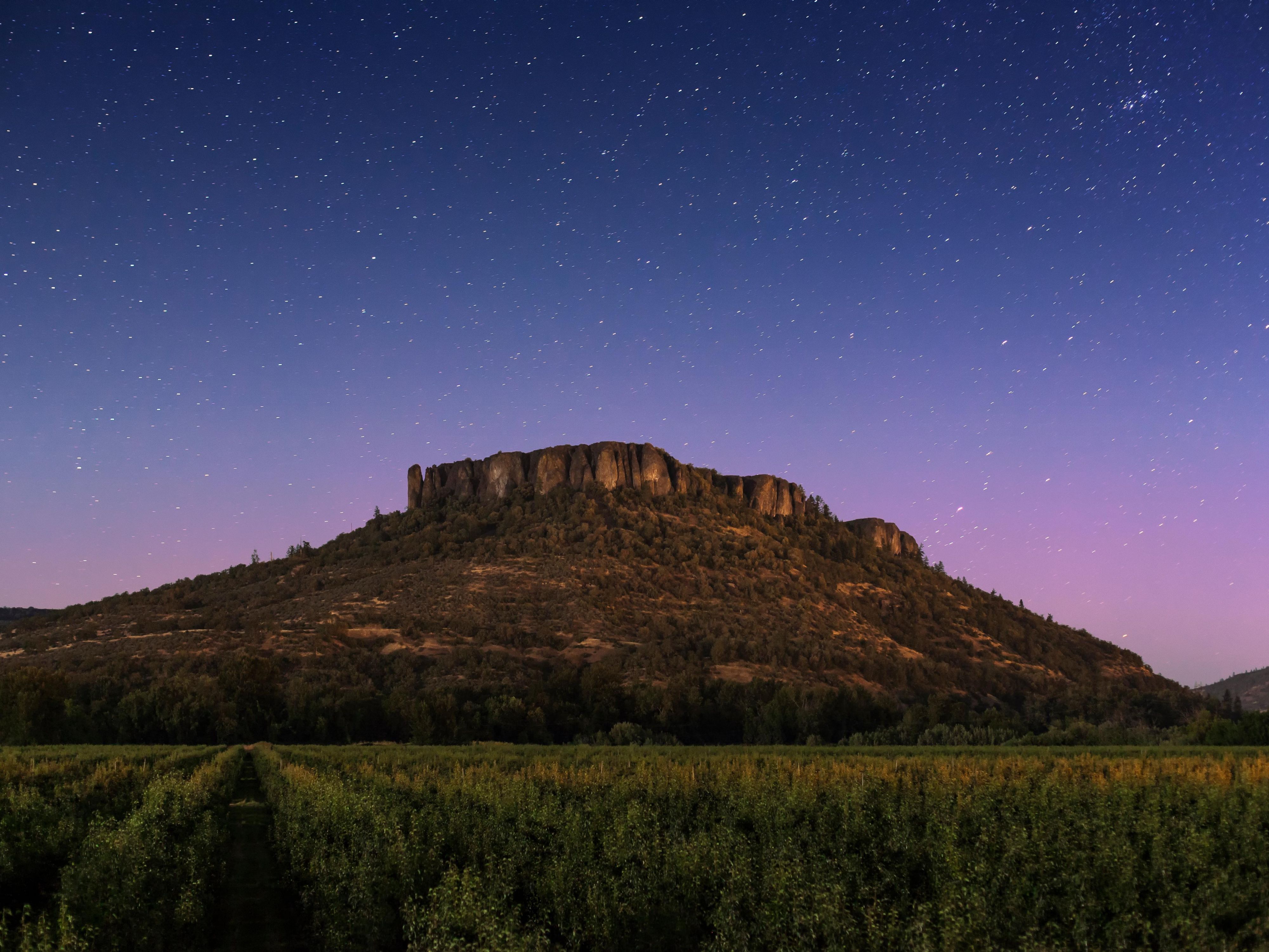 The Table Rocks are a unique and beautiful hiking experience found right here in Southern Oregon! This is one of the most popular hiking locations in the Rogue Valley, with over 45,000 visitors annually. There are two trail options you can take, either the Lower or Upper trail. A bucket list must!