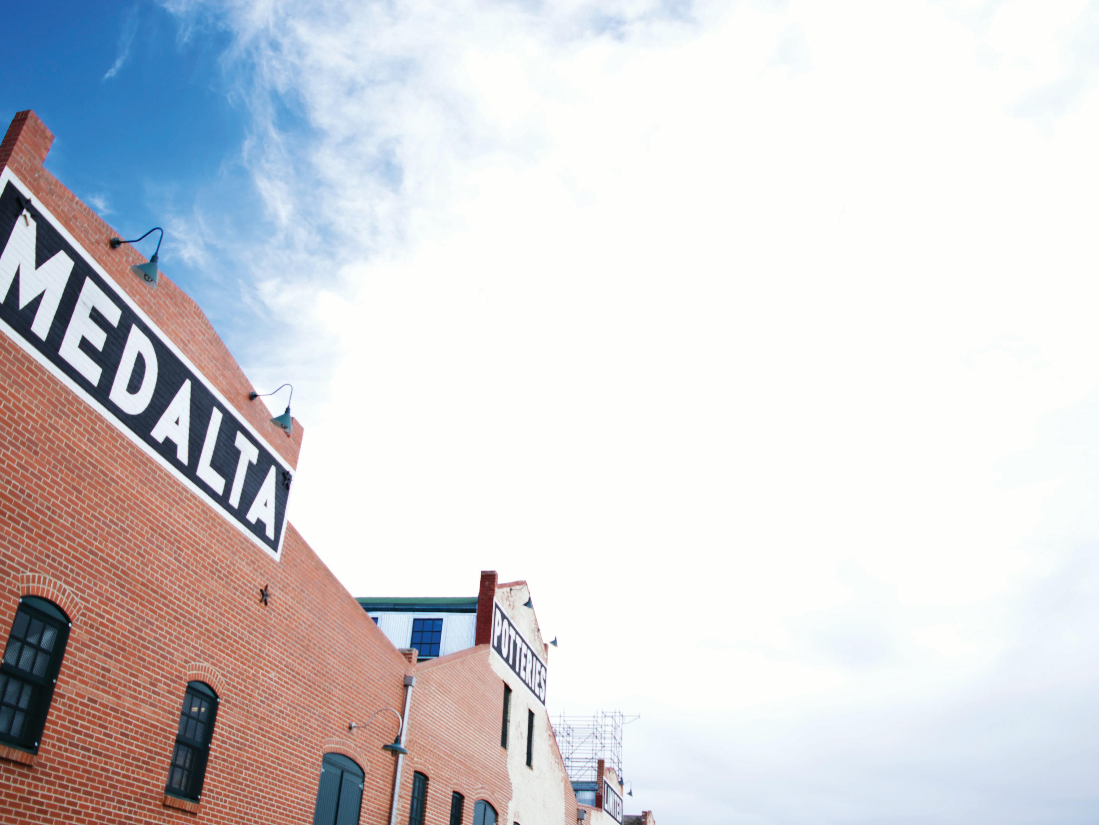 Medalta in the Historic Clay District:
This National Historic Site offers a glimpse into the city's industrial past. Visitors can explore the museum, gallery, and artists' studios, learning about the region's rich pottery history.
