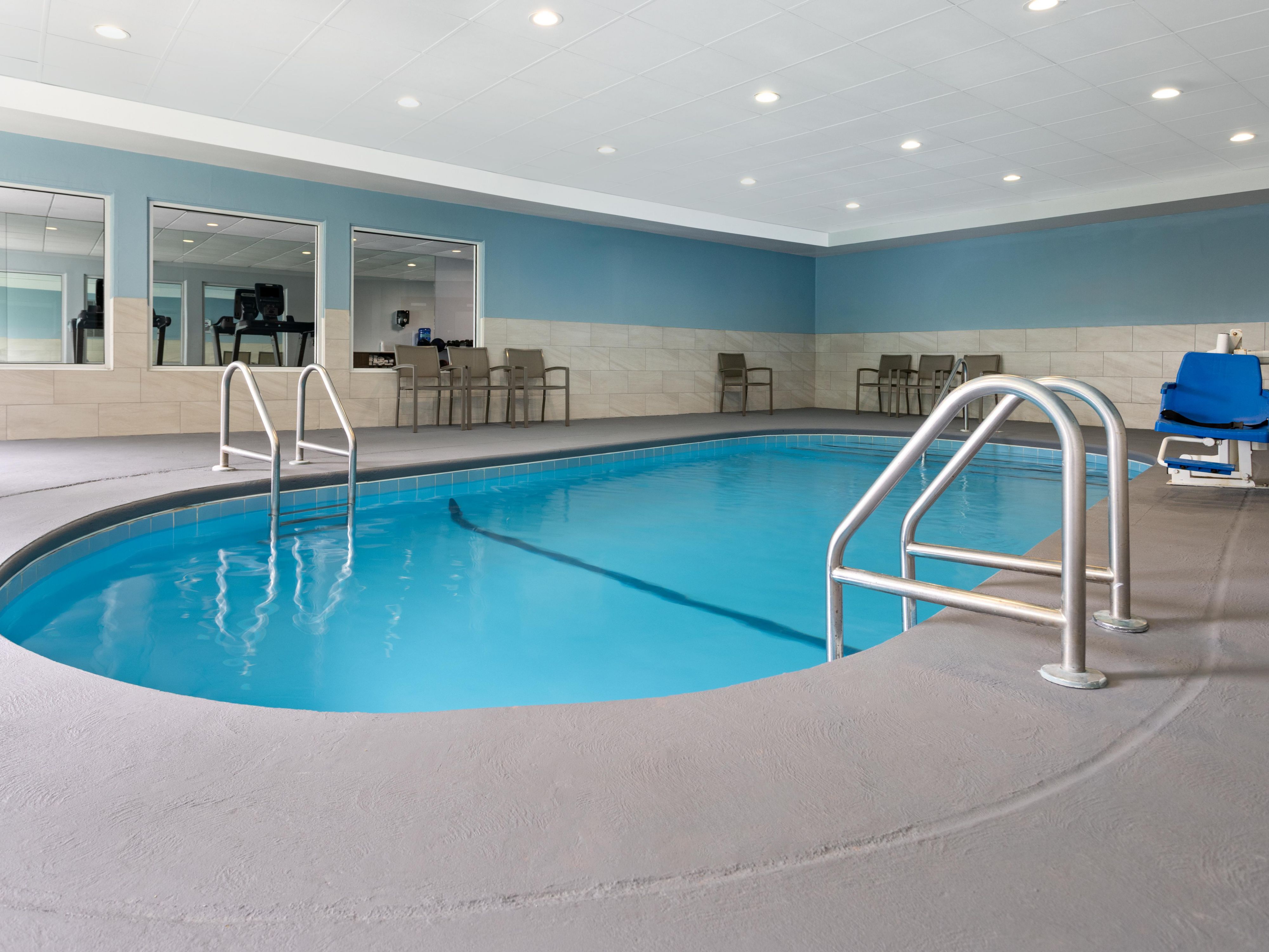 Splash, swim, and relax in our indoor heated pool all year long. Whether it’s hot, sweaty summer outside or chilly wintertime, our pool is open for your enjoyment. With tables and chairs surrounding the pool deck, there’s plenty of space to relax and soak in the vibes. 