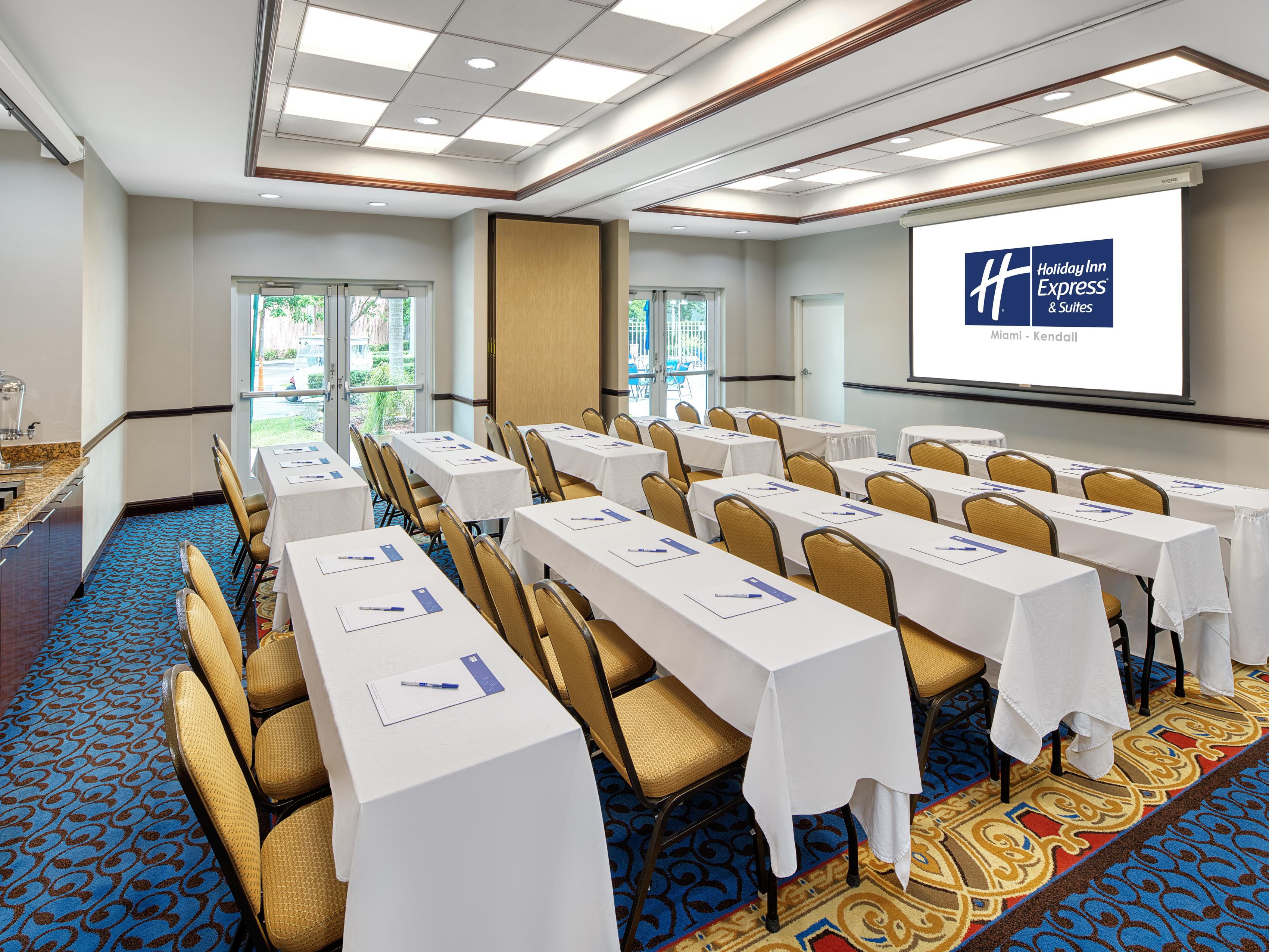 Being out of the office doesn't mean you can't call a meeting; our meeting rooms can be booked as needed. We feature a conference room and two large meeting rooms that can be divided into 2 different sections with a maximum capacity of 80 people.  