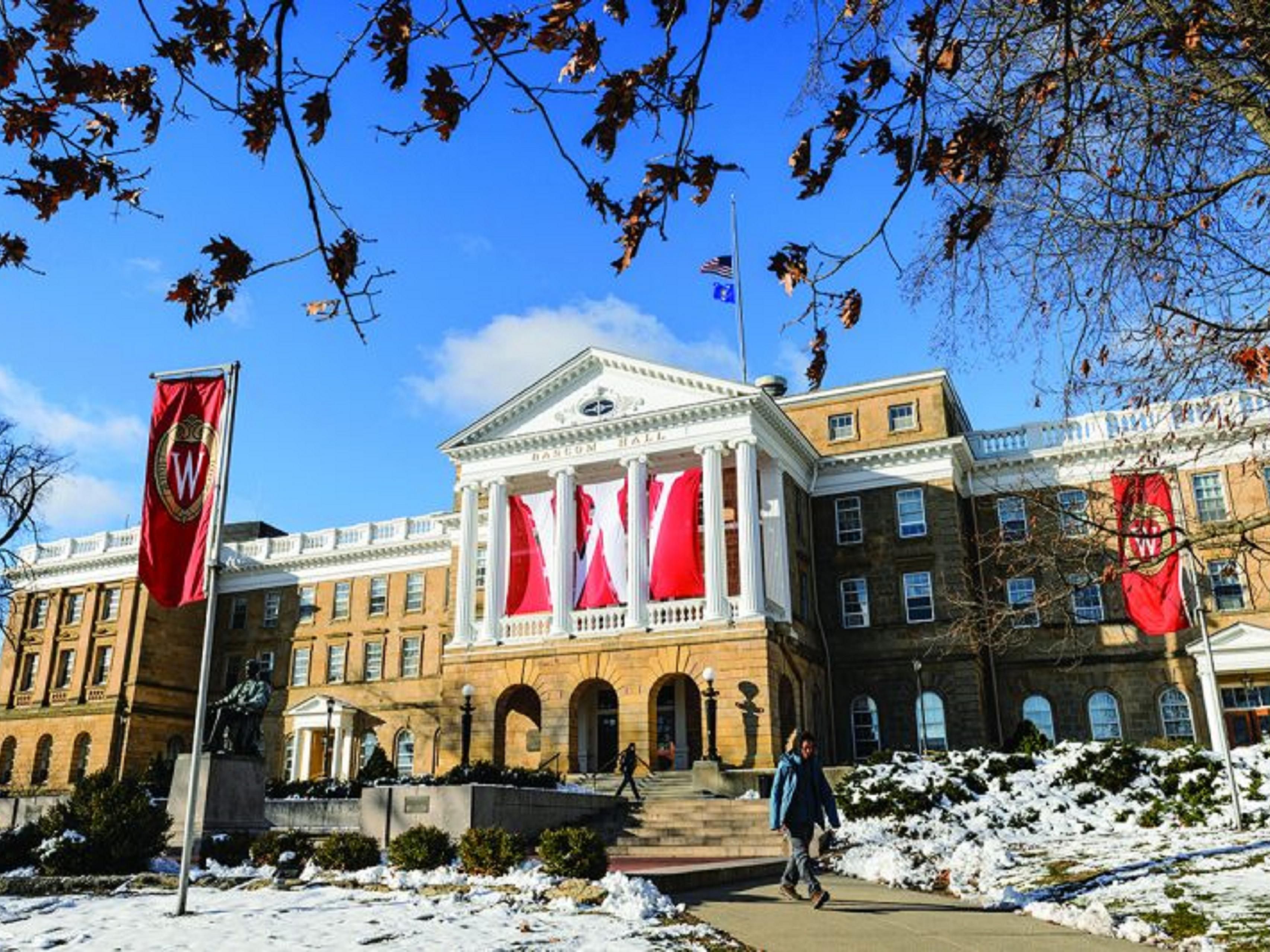 Located less than six miles from the University of Wisconsin-Madison campus, our hotel is an ideal choice for students, visiting families, professors, and alumni. Enjoy convenient access to campus events, tours, Badger games, and the UW Arboretum, all while staying in comfort close to the heart of UW-Madison.
