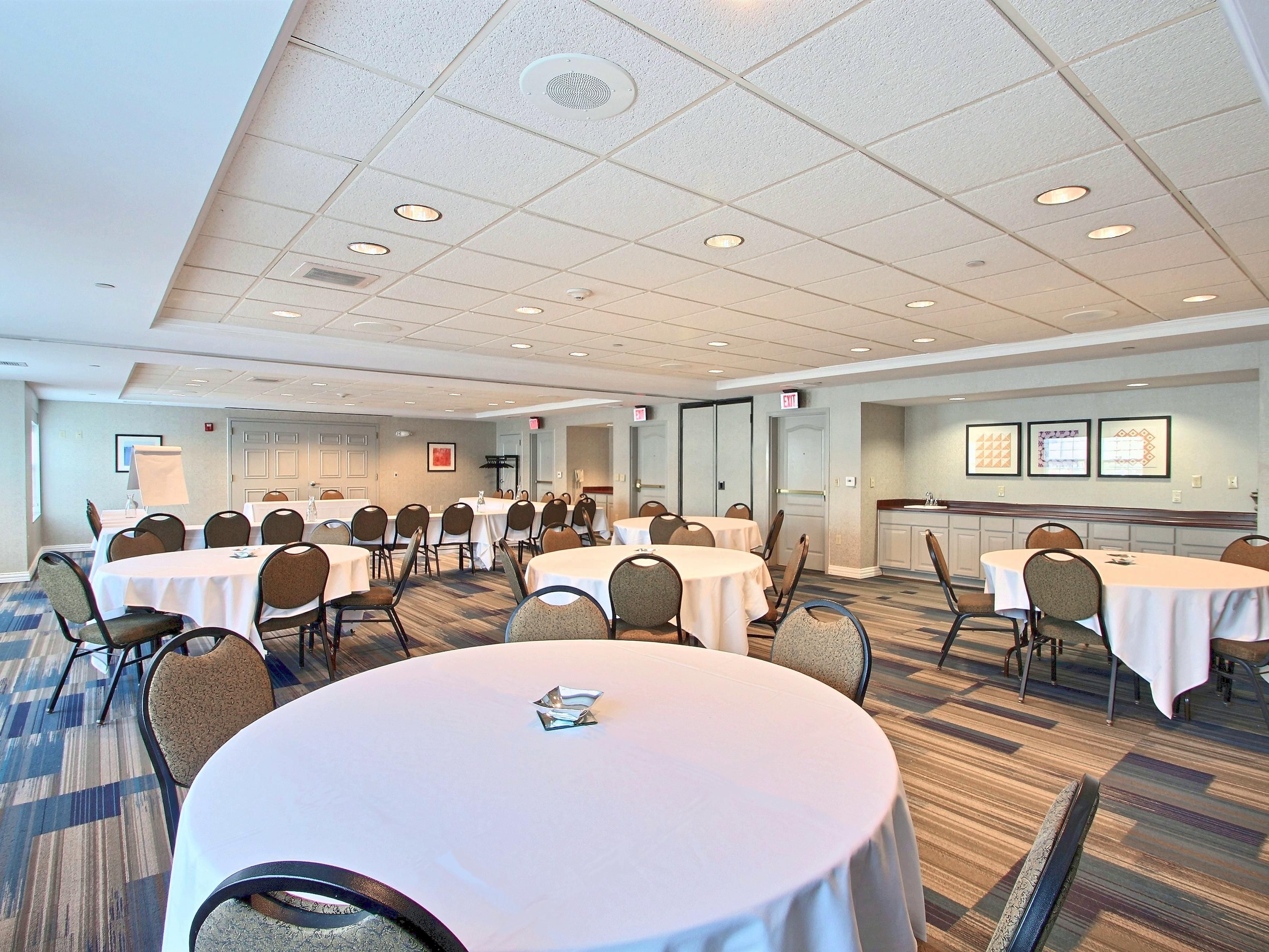 Your next meeting or event is easy with us. 1250 square feet of banquet space available. 