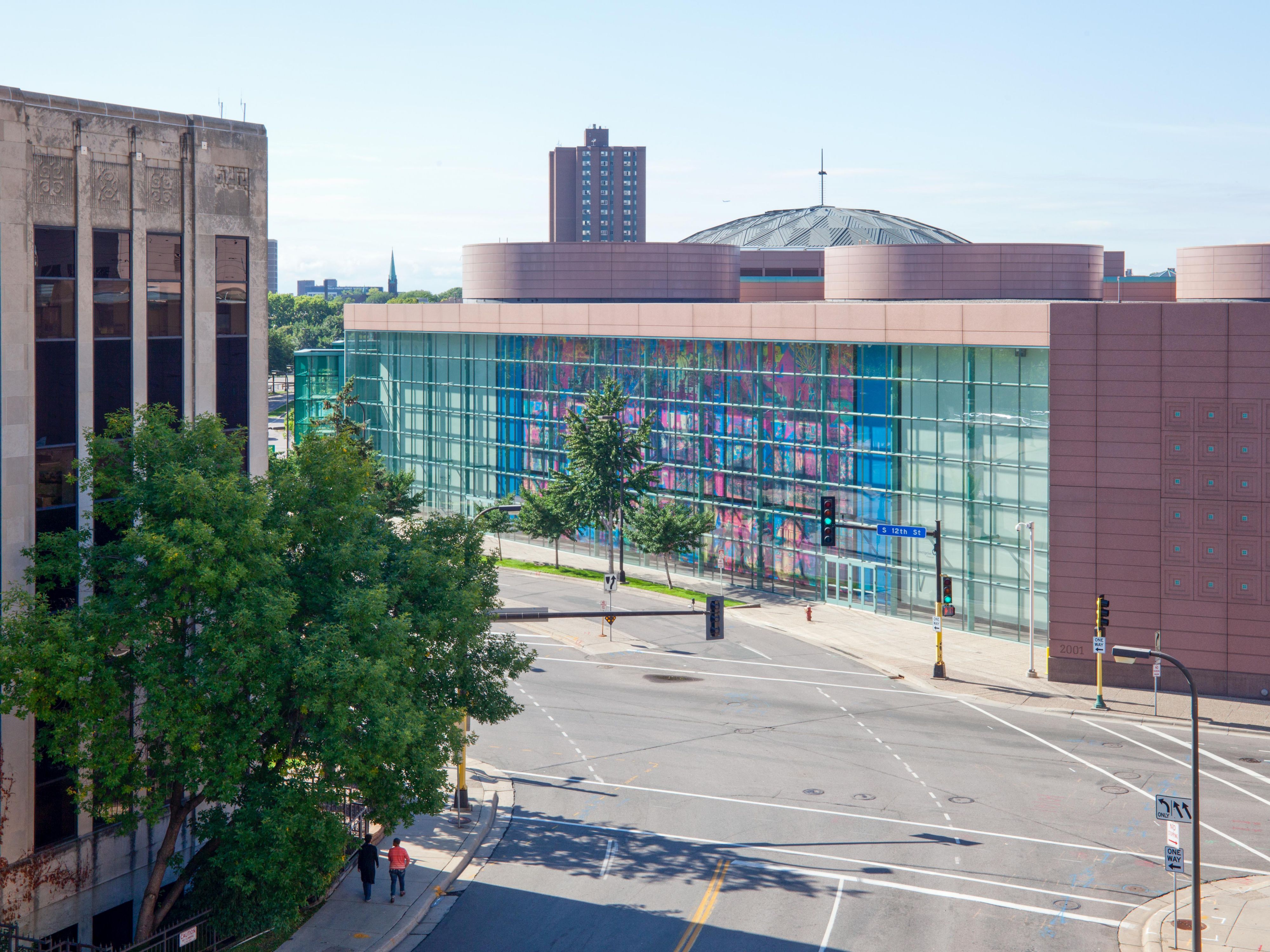 Attending a convention, trade show, or meeting in downtown Minneapolis? Our hotel is the closest to the Minneapolis Convention Center - just 1 block away. Give us a call to book your stay.