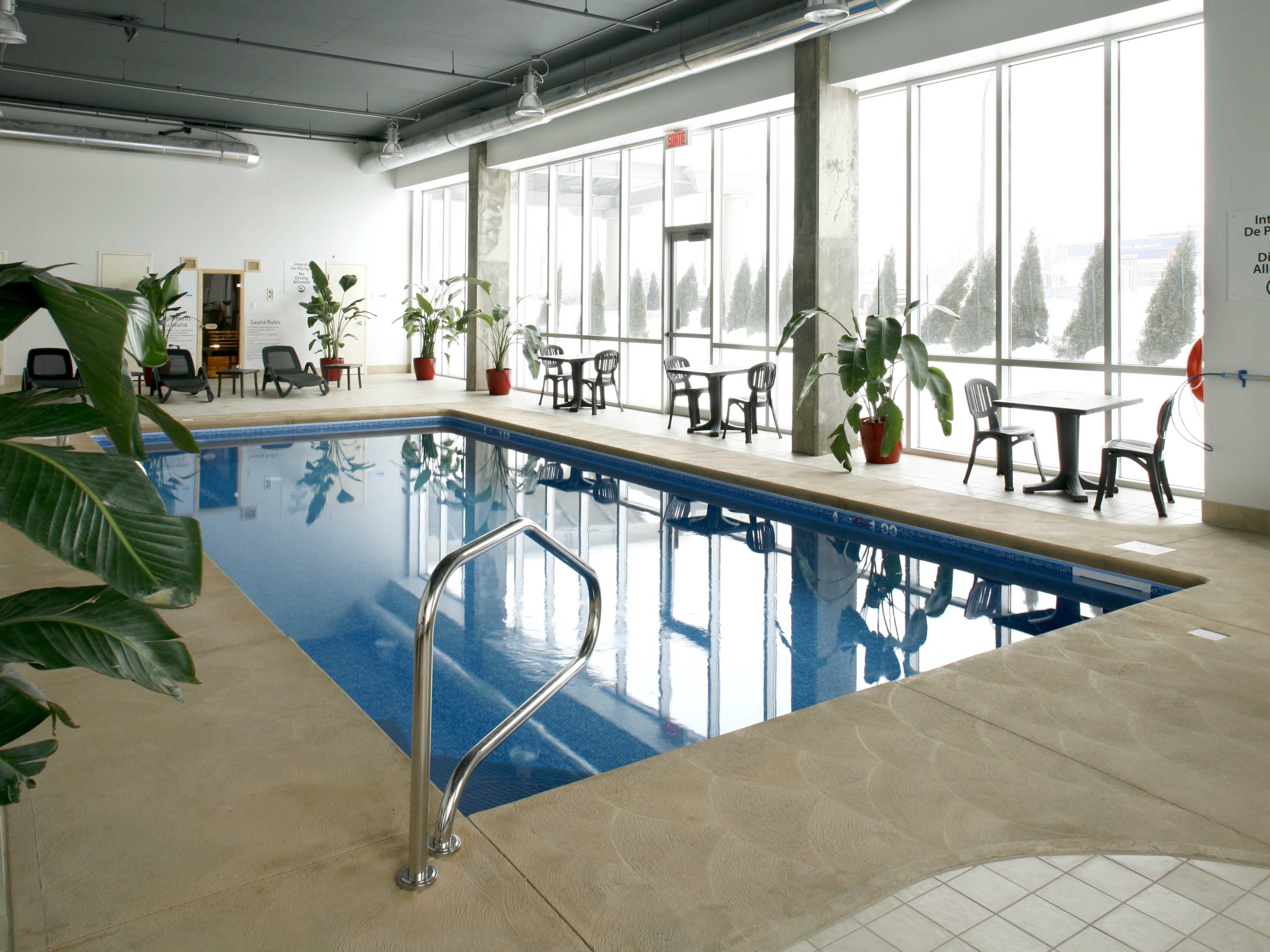 Our swimming pool is great for families with children as well as individuals who just like to keep fit and relaxed whilst traveling on business.