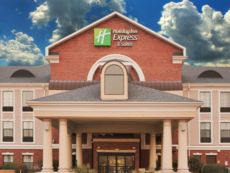 Holiday Inn Express & Suites Morehead City in Havelock, North Carolina