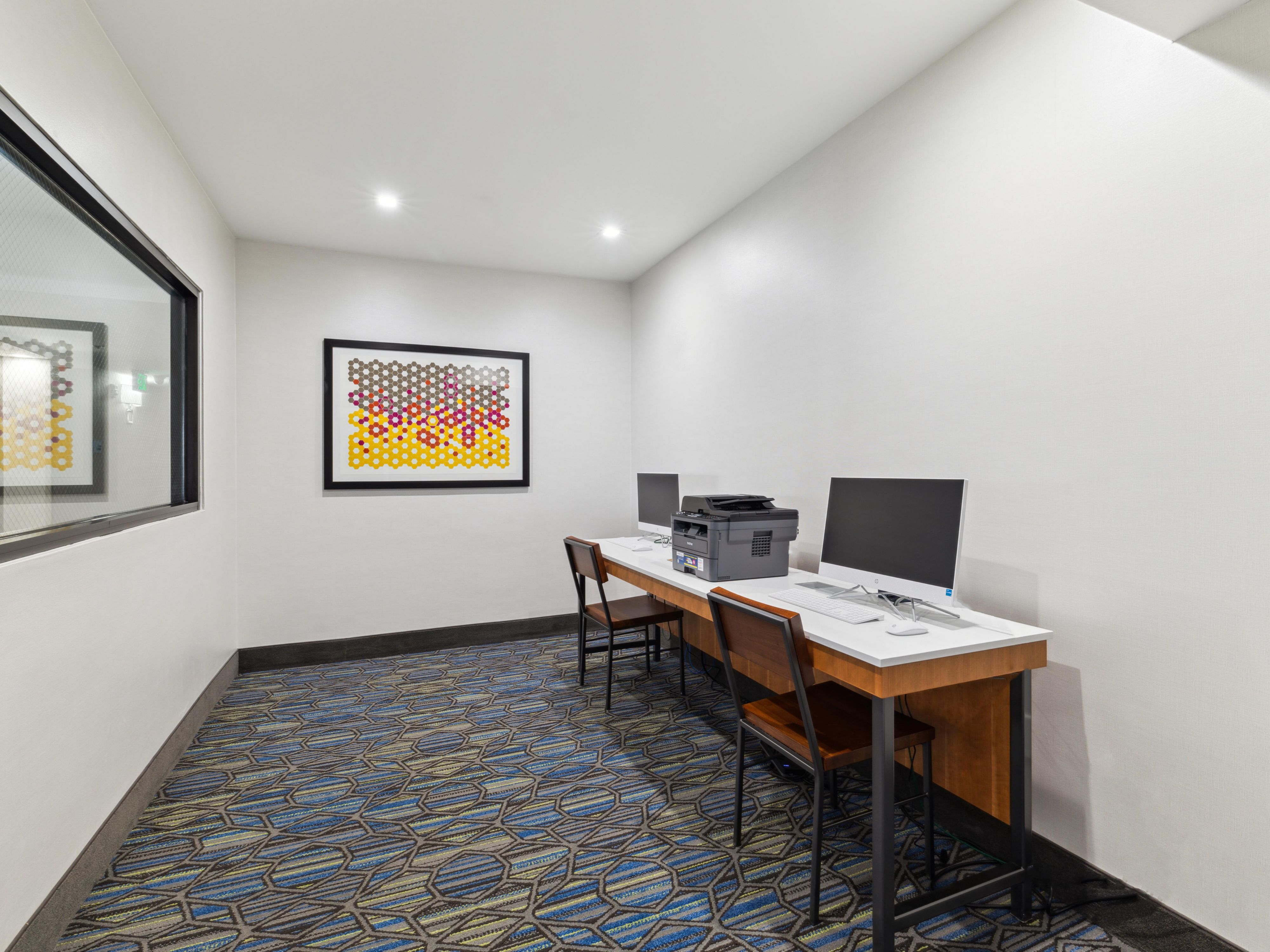 Our 24-hour Business Center is equipped with everything you need to stay productive. Enjoy free access to computers, printers, and essential office tools in a quiet, professional environment. Perfect for last-minute tasks, meetings, or remote work during your stay.