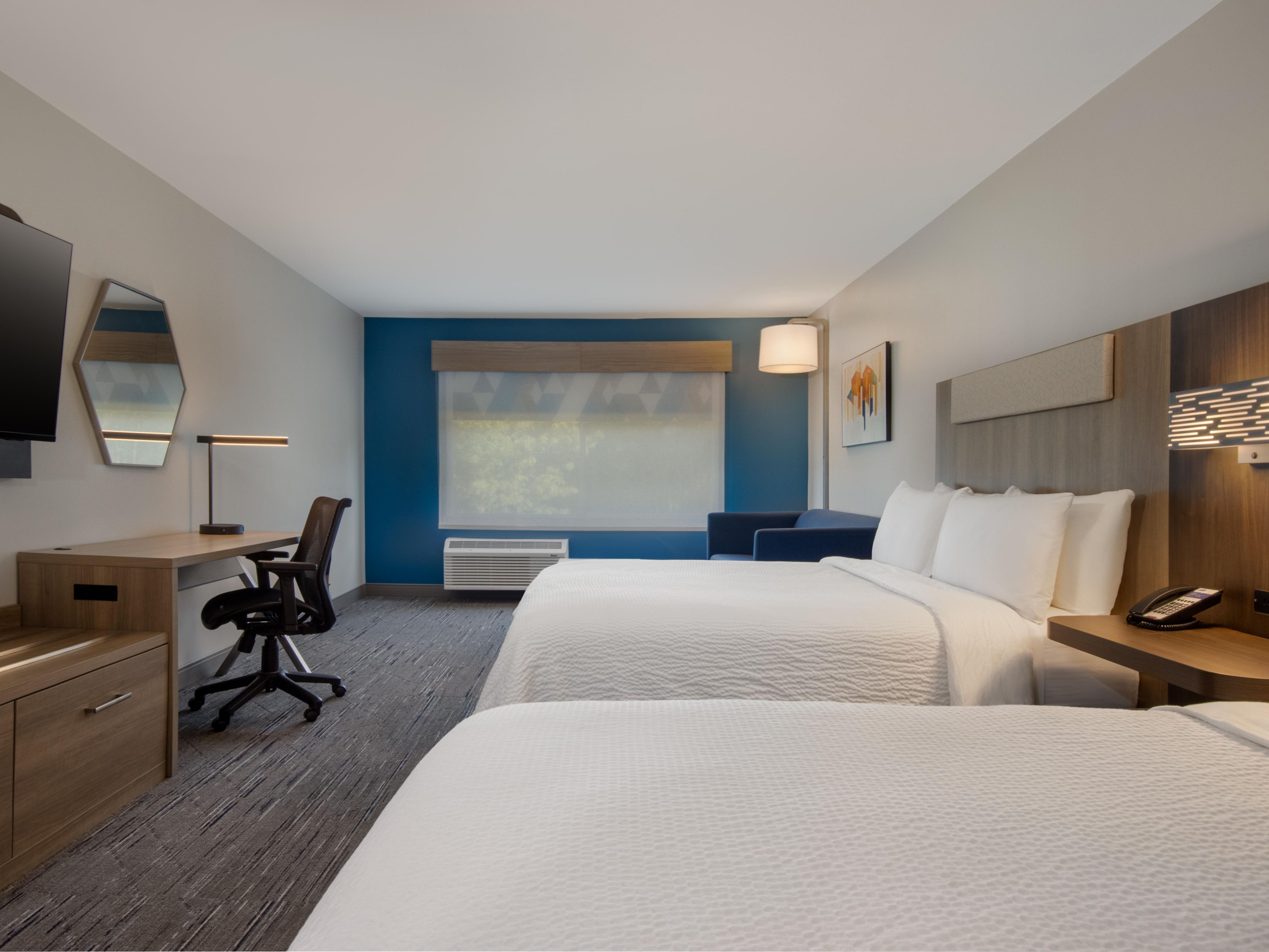 2 queen suite with sofabed