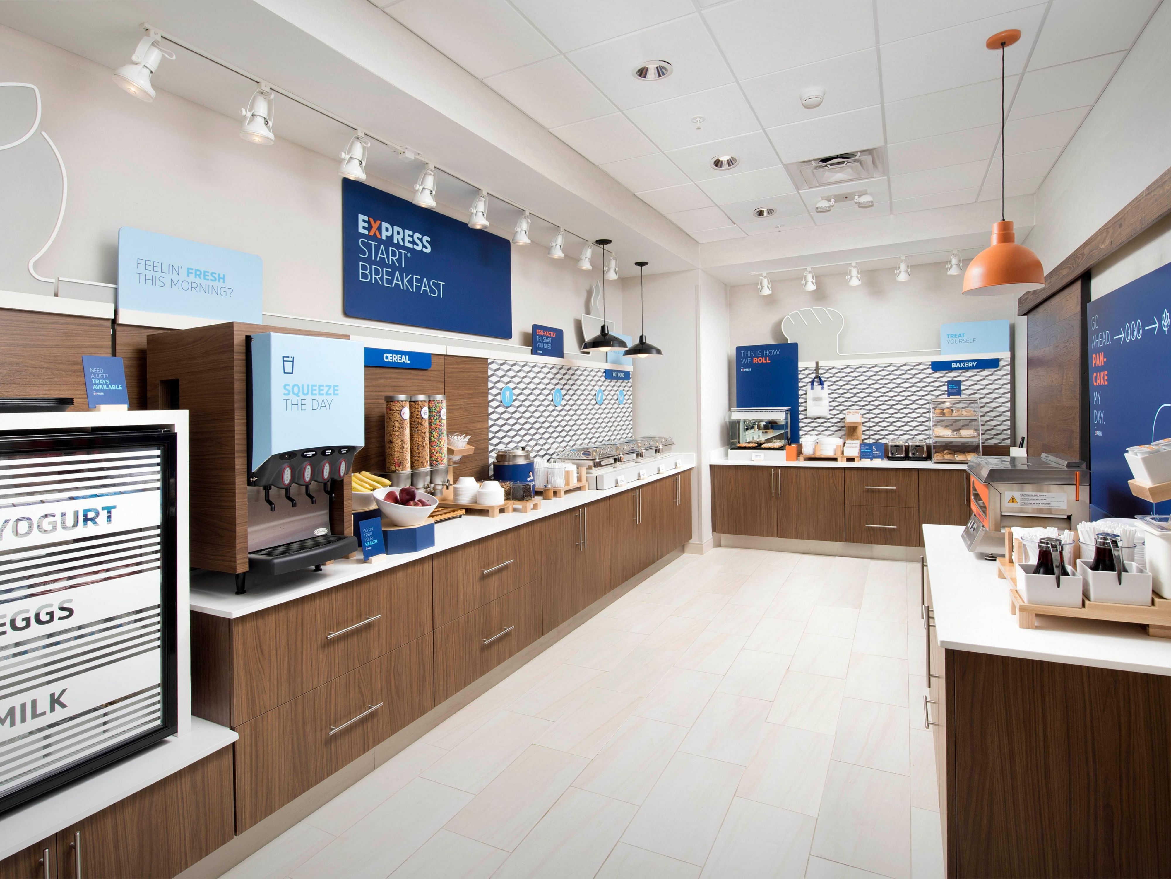 Enjoy our delicious complimentary Holiday Inn Express Start breakfast. Our hotel location is only a few yards away to many incredible and tasteful dining options.