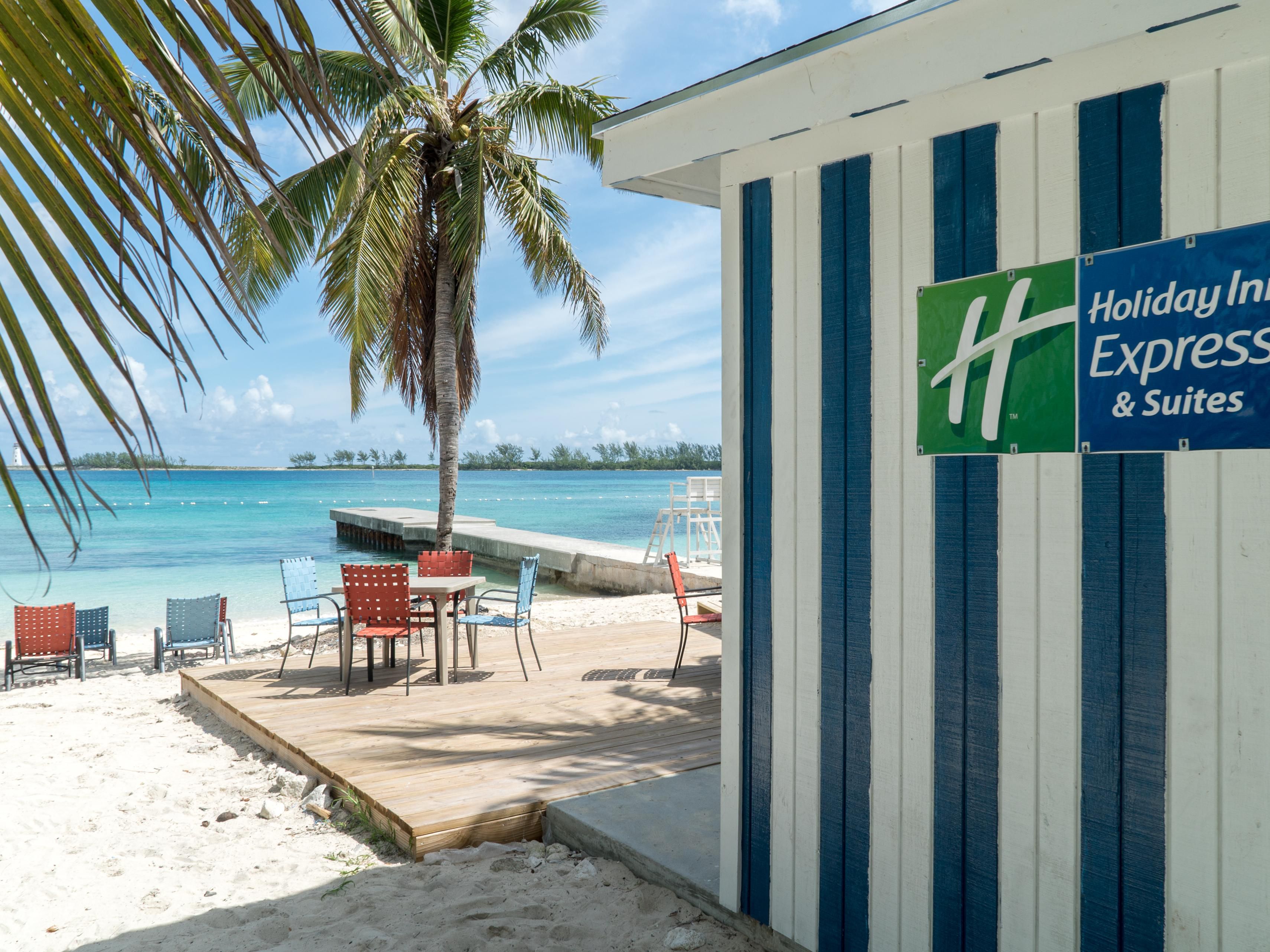 Open daily from 9am to 5pm, hotel guests can lounge on the shore of Junkanoo Beach with complimentary Beach Chair and Towel Service.
