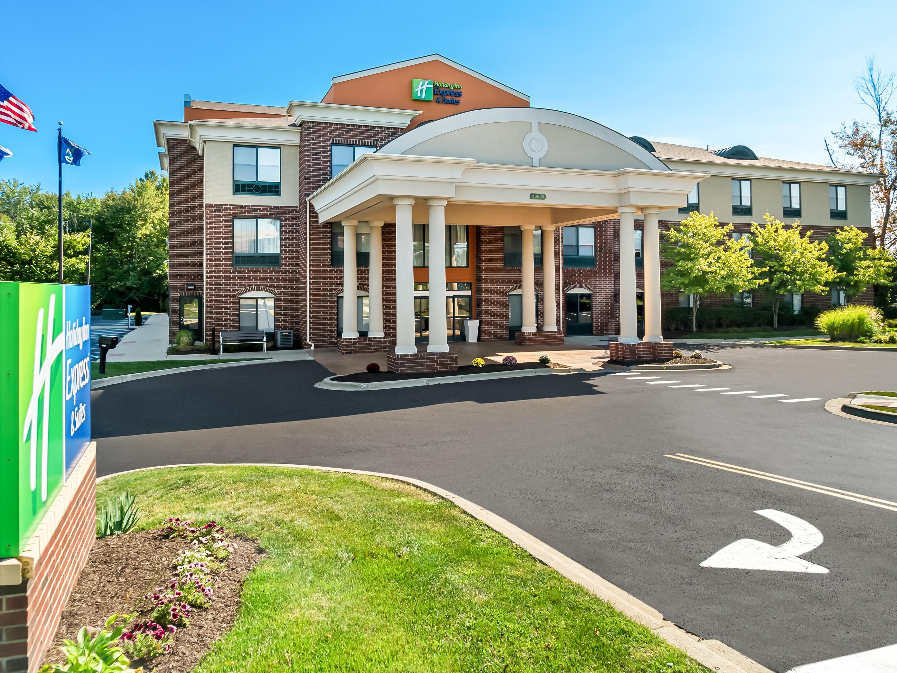 Welcome to the Holiday Inn Express Detroit Novi