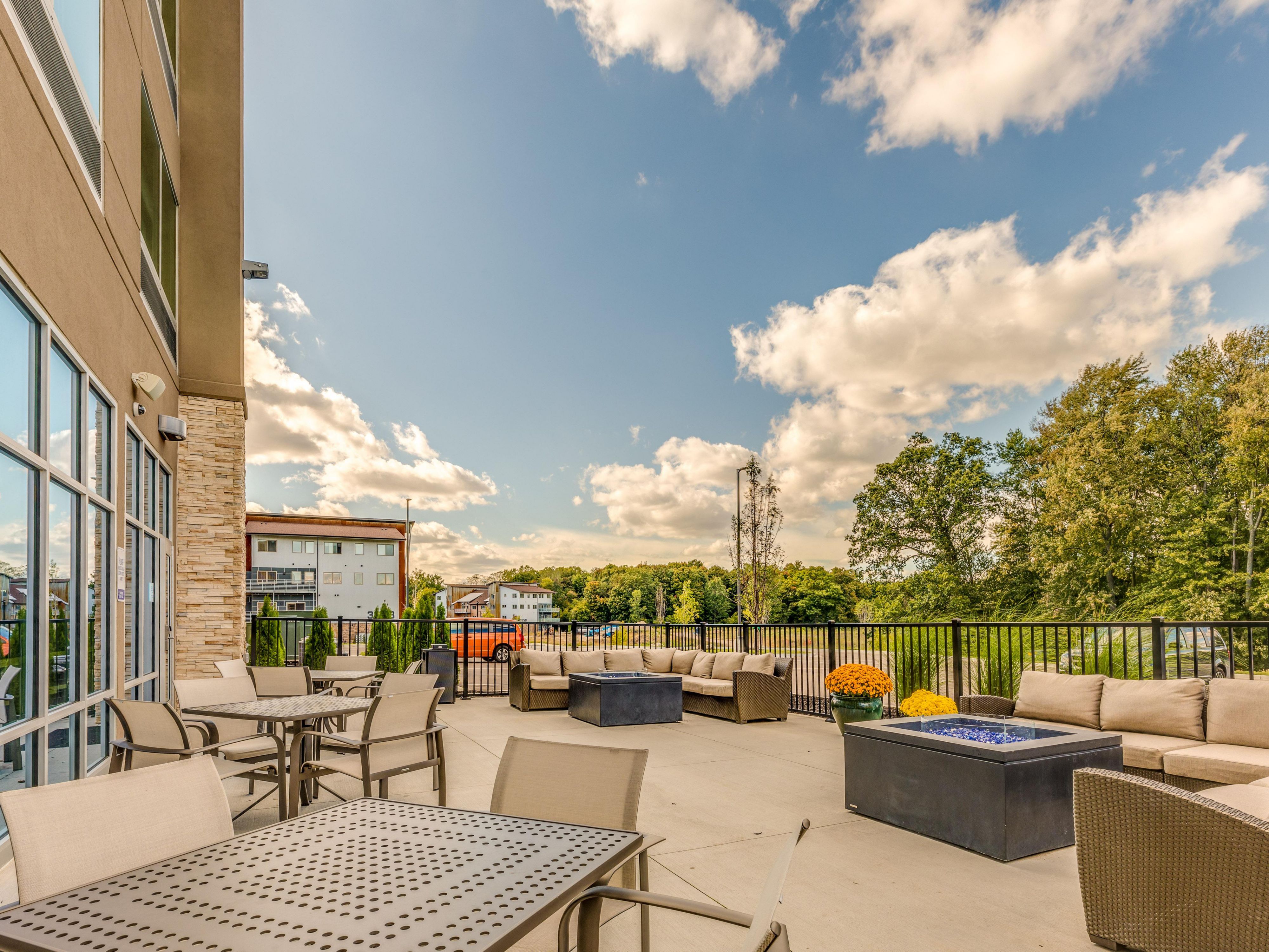 Our location puts you within easy reach of excellent shopping, dining, parks, and of course, Michigan State University. There’s plenty to do within walking distance of our Okemos hotel. We’re also near the area’s major freeways, including the I-96 and the I-496, so it’s easy to hop in the car and go wherever you want!