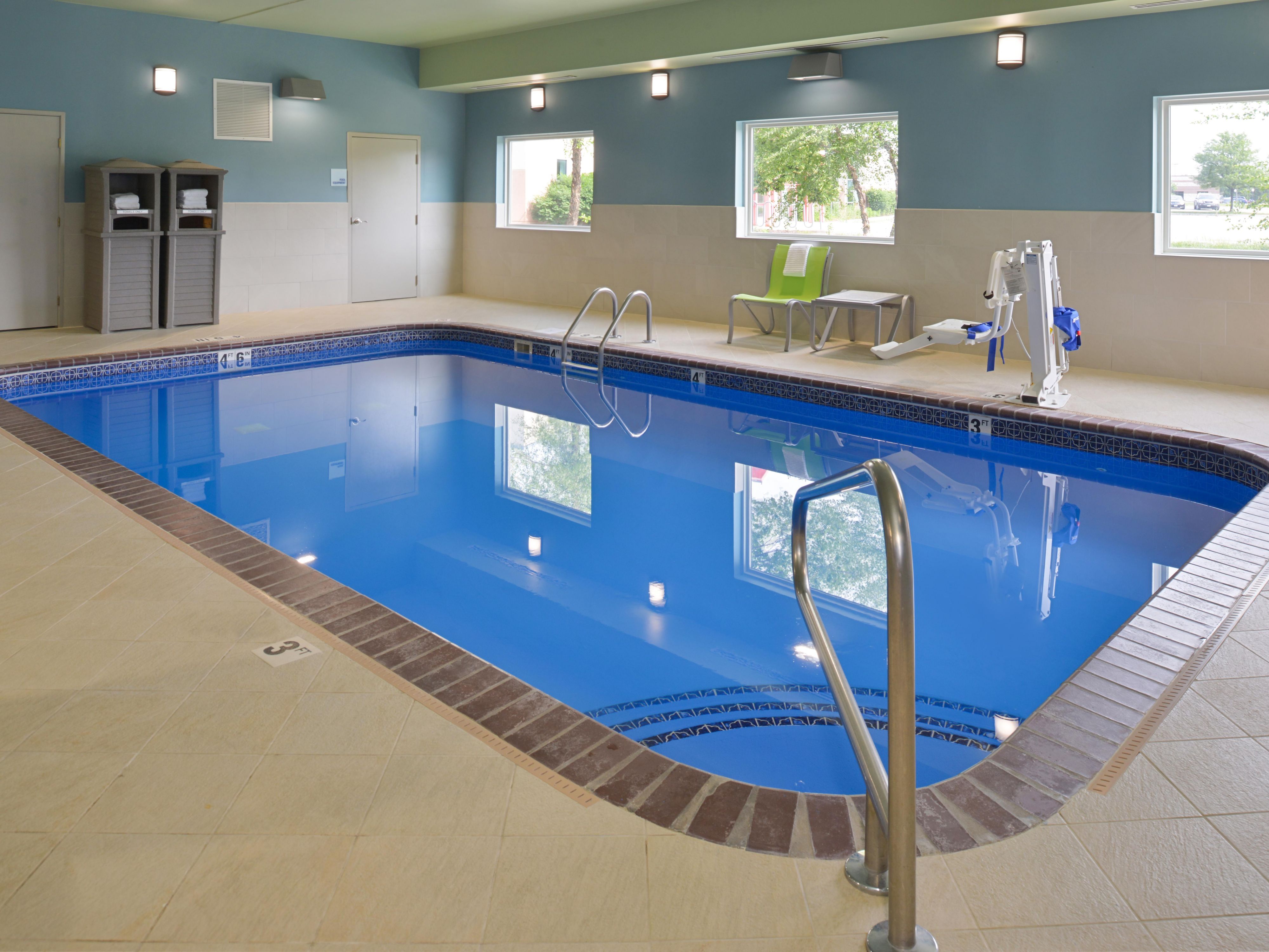 Bring the whole family and relax in our heated indoor pool. Open daily from 6am - 10pm.