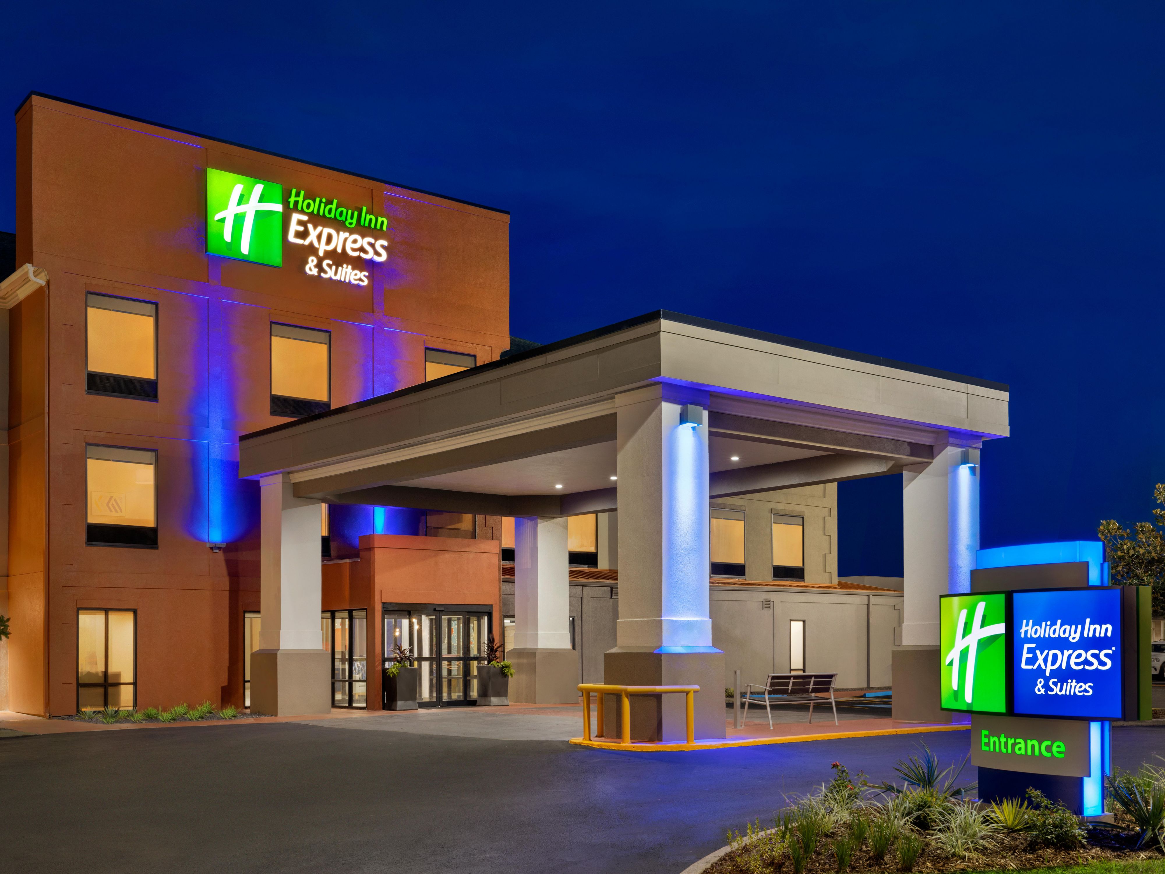 We welcome you to the Holiday Inn Express and Suites Opelousas.