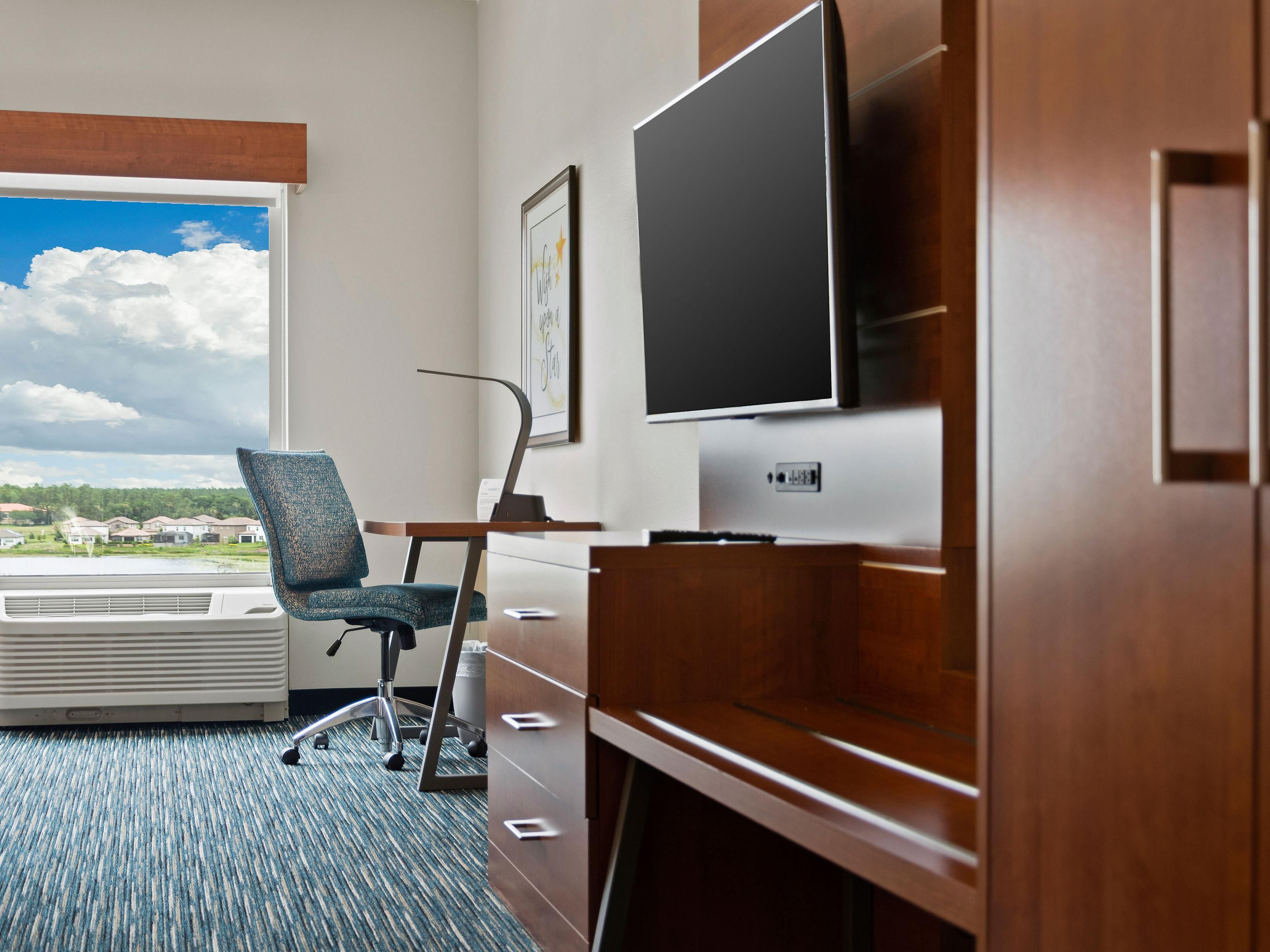 Traveling for government business or just a family vacation? We offer great savings of up to 15% off for all government and military travelers. Click the Learn More button and enter your dates to view your discounted rate.