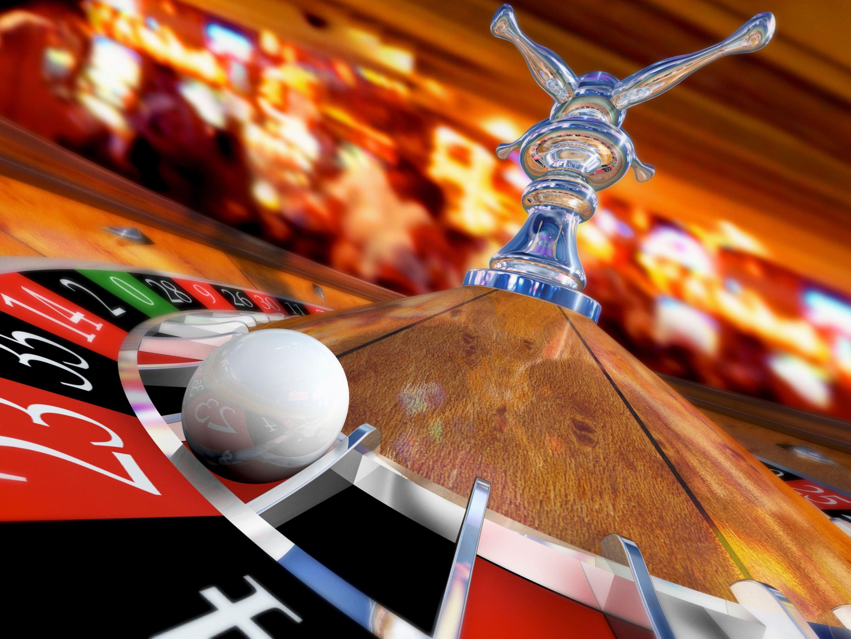 Looking for a thrilling night out? Look no further than Casino Lac Leamy, just a short trip across the bridge in Gatineau. Whether you're feeling lucky and want to test your skills at the tables or prefer to sit back and enjoy a show, Casino Lac Leamy has something for everyone. Book with us today!