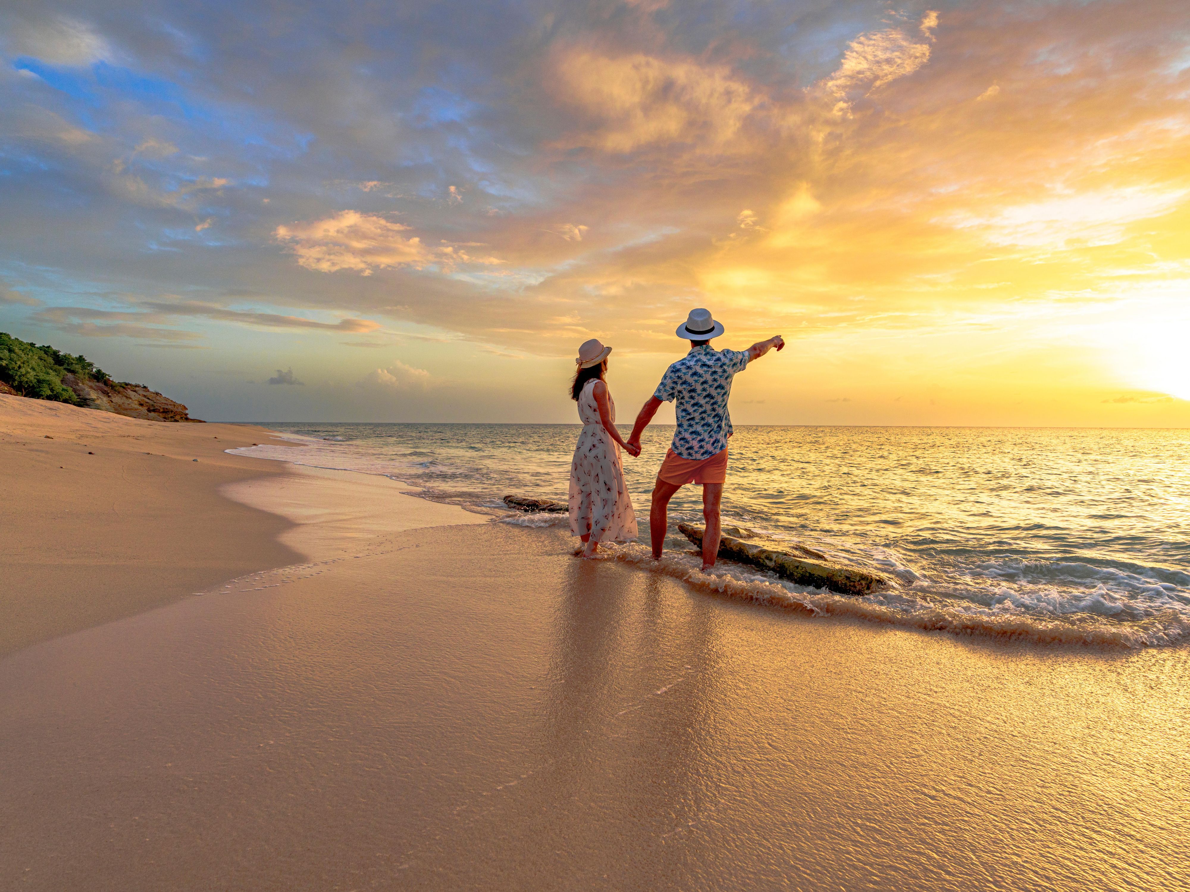 Make your weekend unforgettable with an escape to our hotel near Pier Park. Stroll along the beach, explore festive holiday shopping and local dining, or unwind with our Romance Package featuring late checkout and sweet perks. With Gulf views and serene sunsets, it’s the perfect seasonal retreat in Panama City Beach.