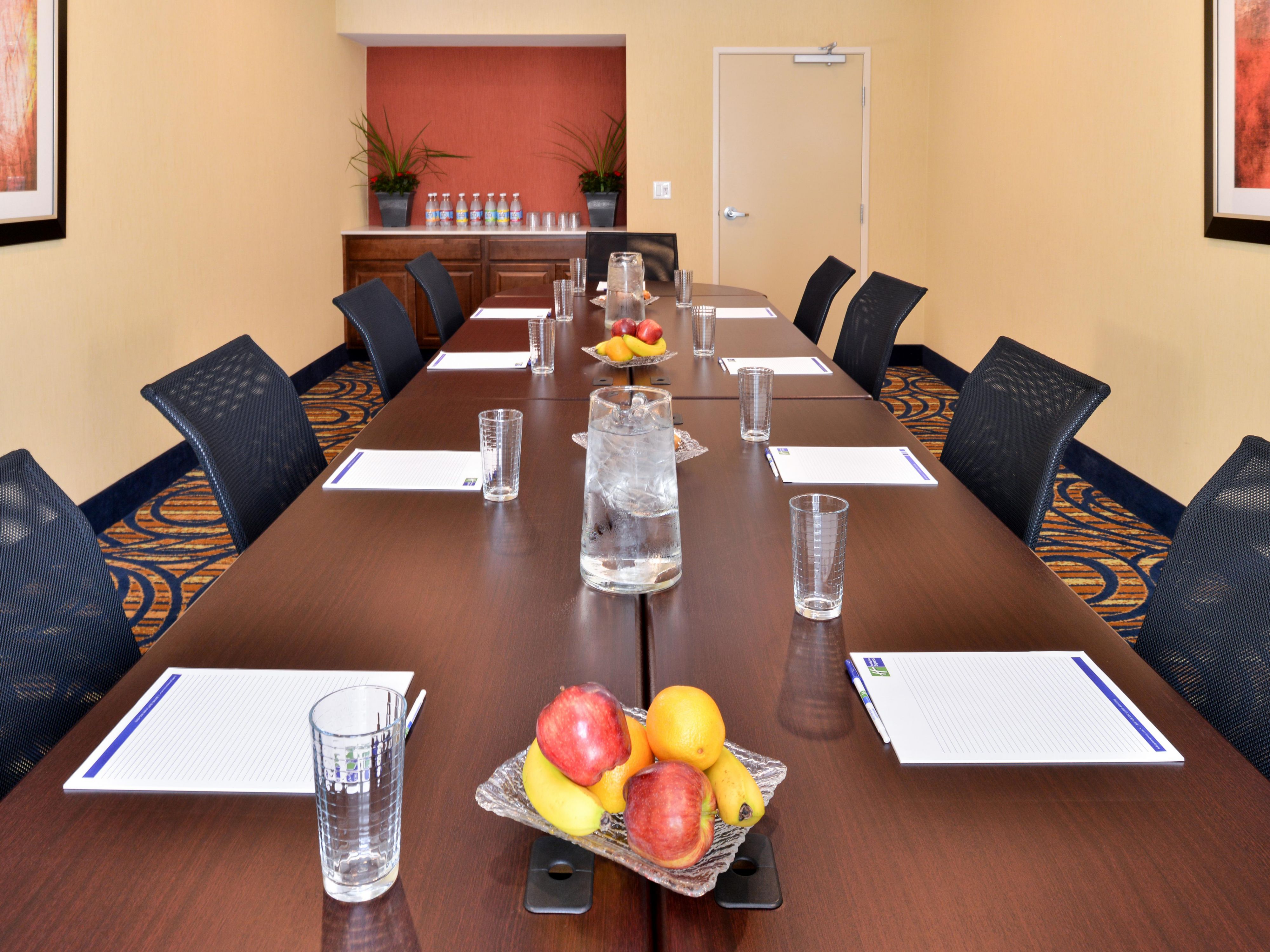 We offer a great location for your meeting room choices! We have two options equaling 1,024 square feet of flexible floor plans to meet your requirements for your next function or event. We offer complimentary water service, Wi-Fi access, free parking, and a complimentary projector screen. Call and reserve your next meeting date today.