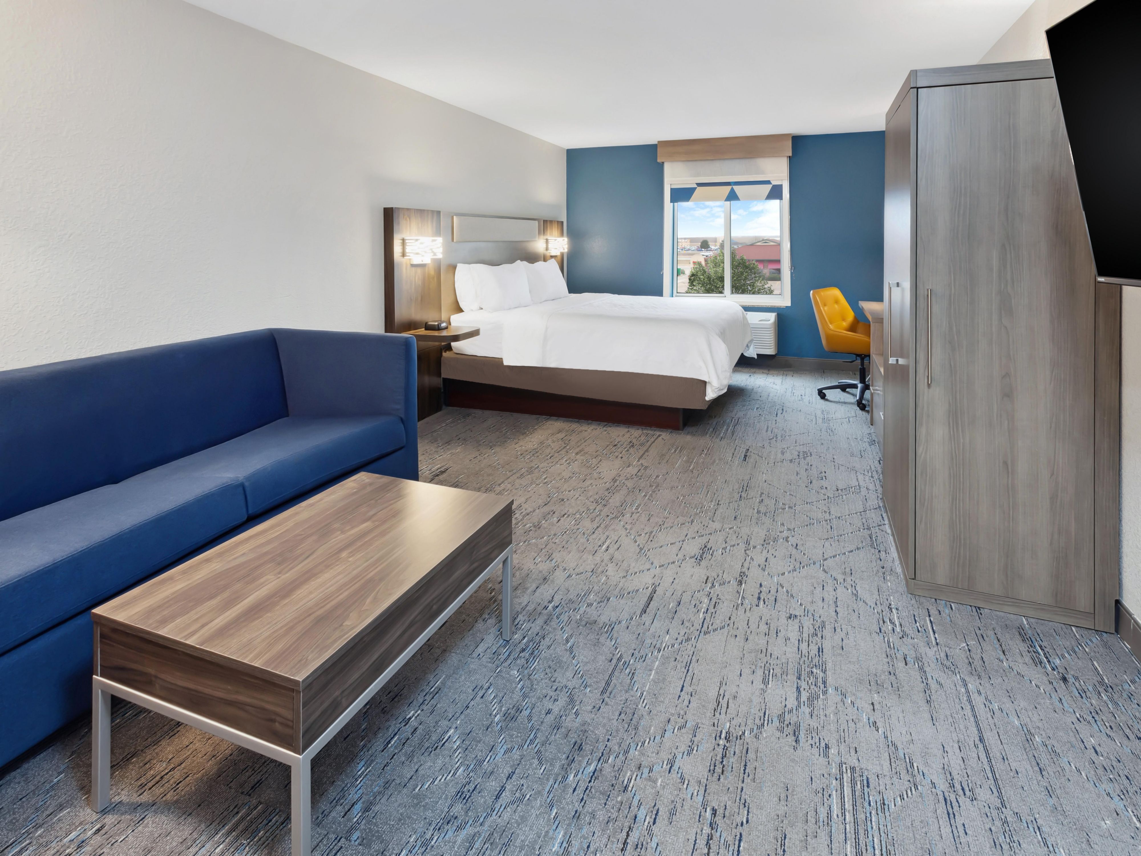 Our hotel has been beautifully renovated with the latest Formula Blue 2 design, enhancing both style and functionality for an exceptional guest experience. These upgrades include refreshed guest rooms, updated amenities, and modern common areas to ensure your stay is as comfortable and inviting as possible.