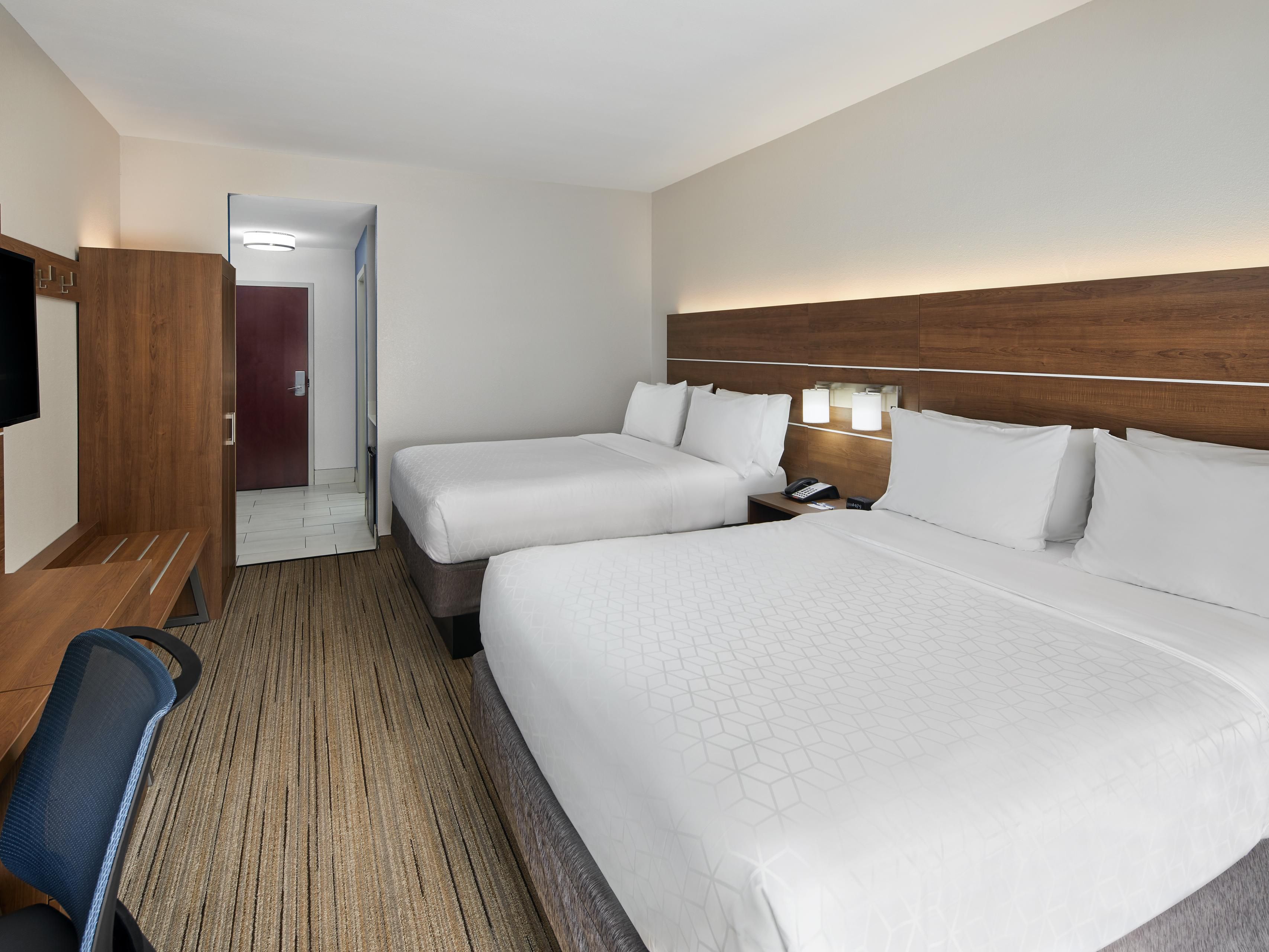 Two Queen Beds Nonsmoking 