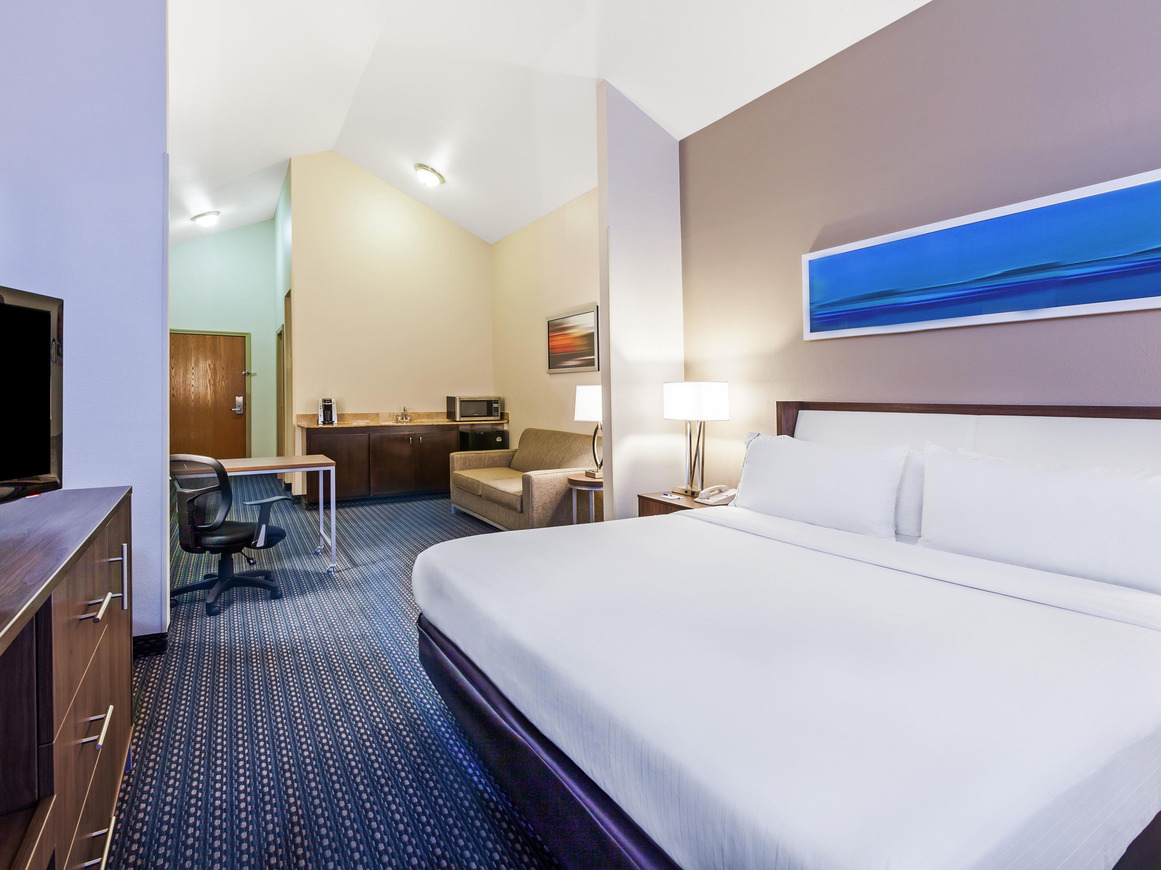 King Suite with vaulted ceilings