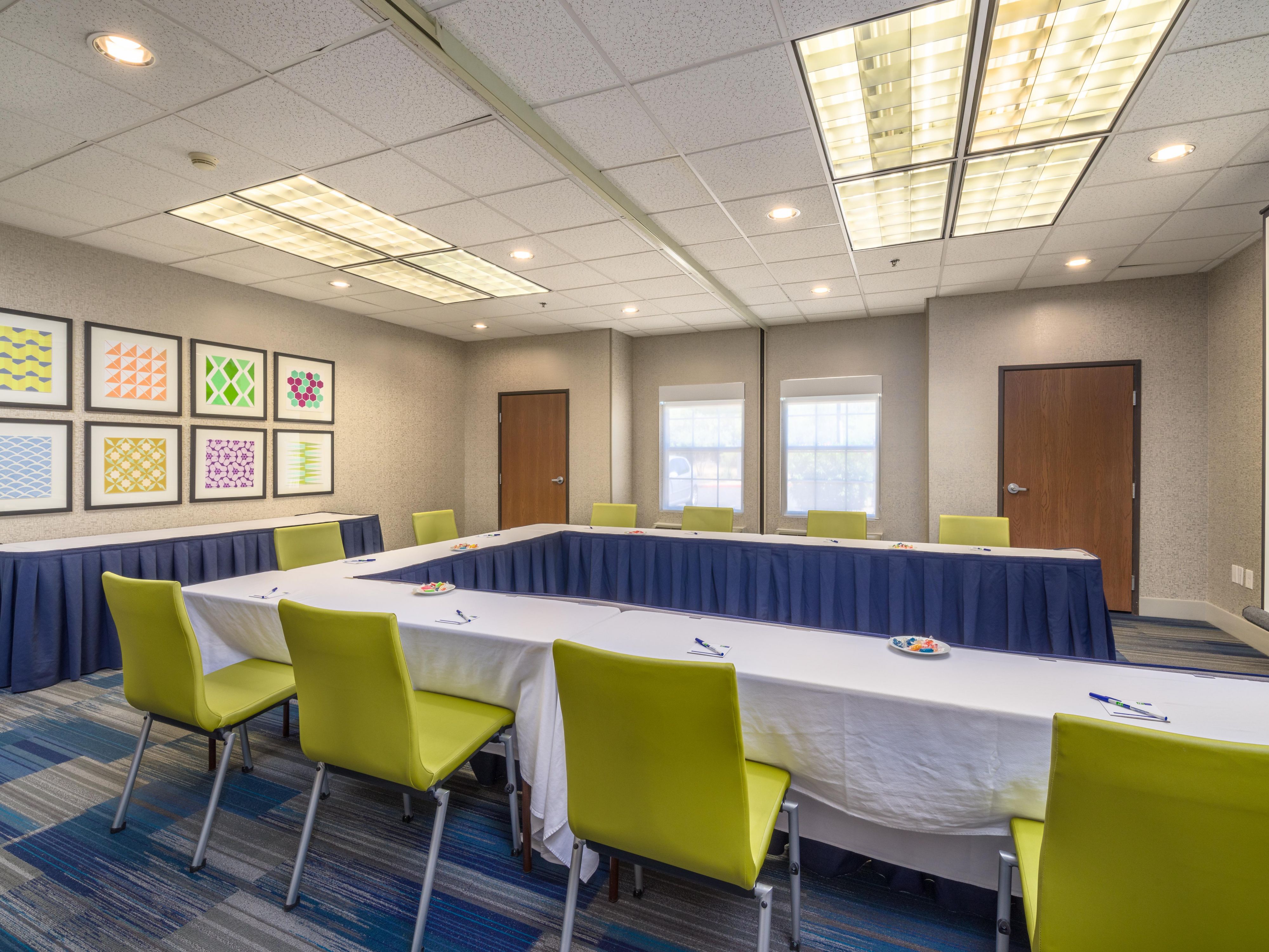 Our meeting space provides endless possibilities and is perfect for small to large meetings, training sessions, and social events. The Holiday Inn Express and Suites Phoenix Airport offers two meeting spaces ranging from 552 square feet to 3120 square feet. 