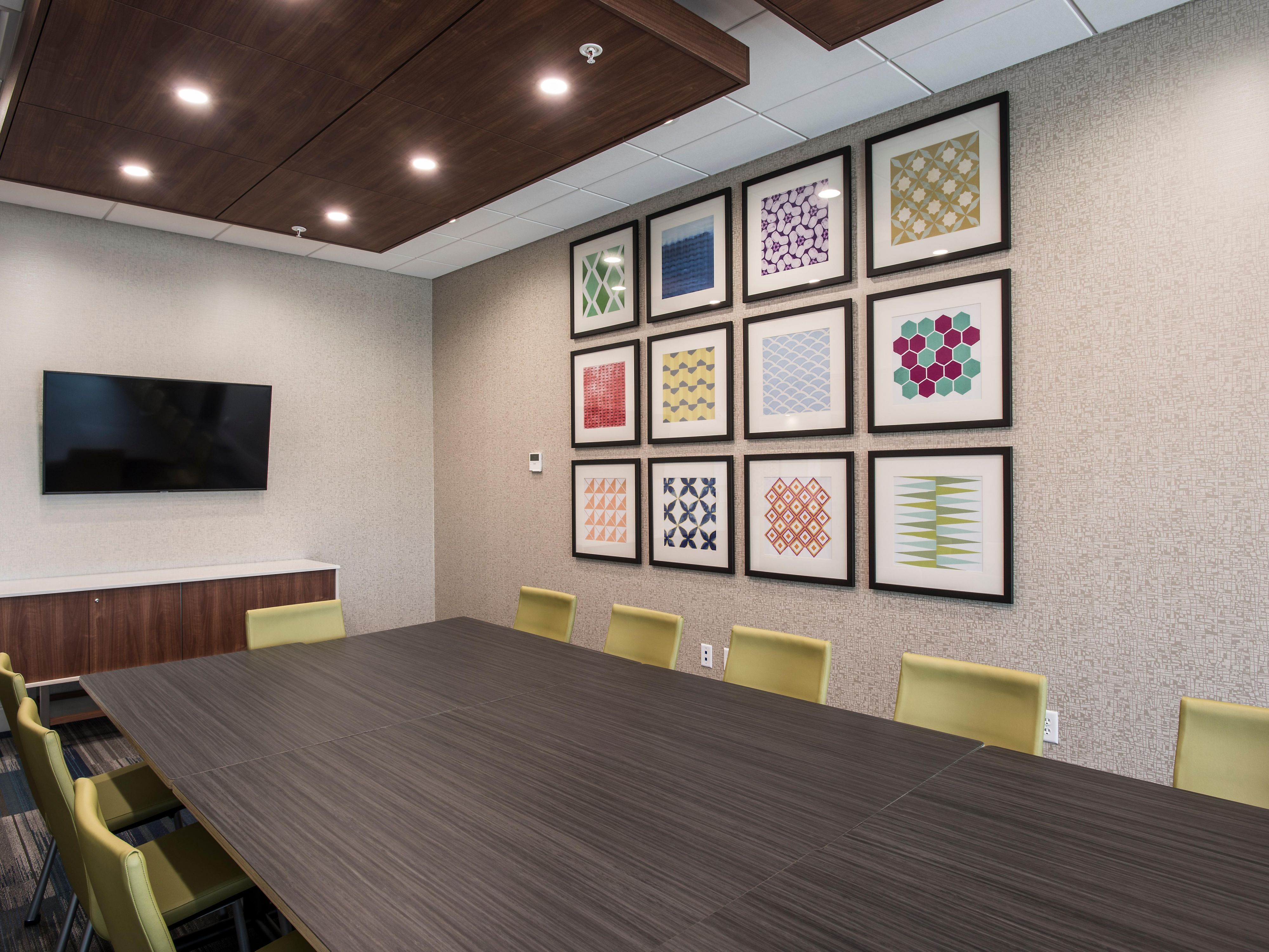 Our meeting room is perfect for small conference and meeting needs. We can accommodate up 12 people conference style or 20 classroom style. Also a great location for small family gatherings, reunions and receptions.