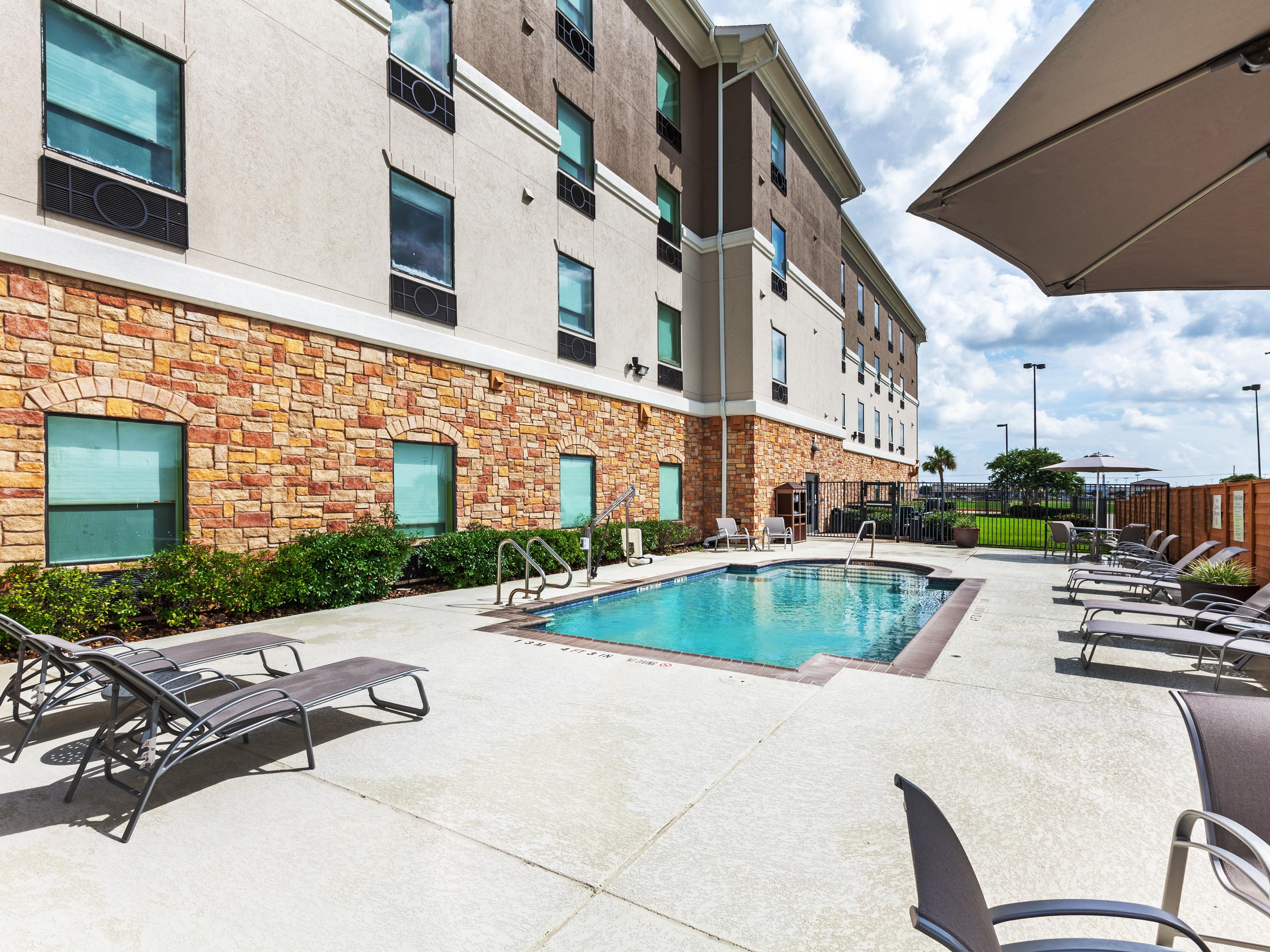 Unwind and relax in our outdoor pool!