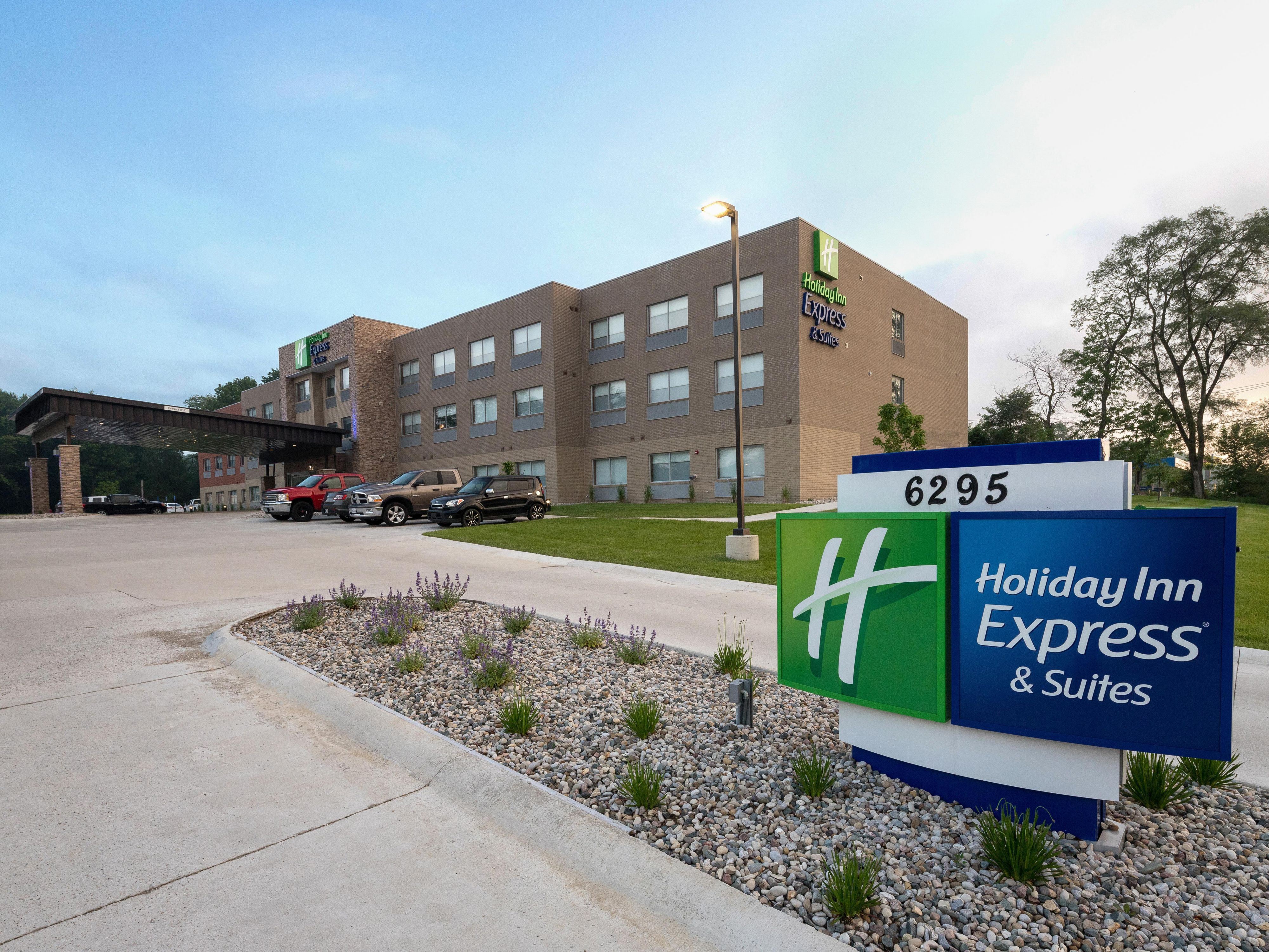 Hotel in Portage, Indiana near Indiana Dunes | Holiday Inn Express ...