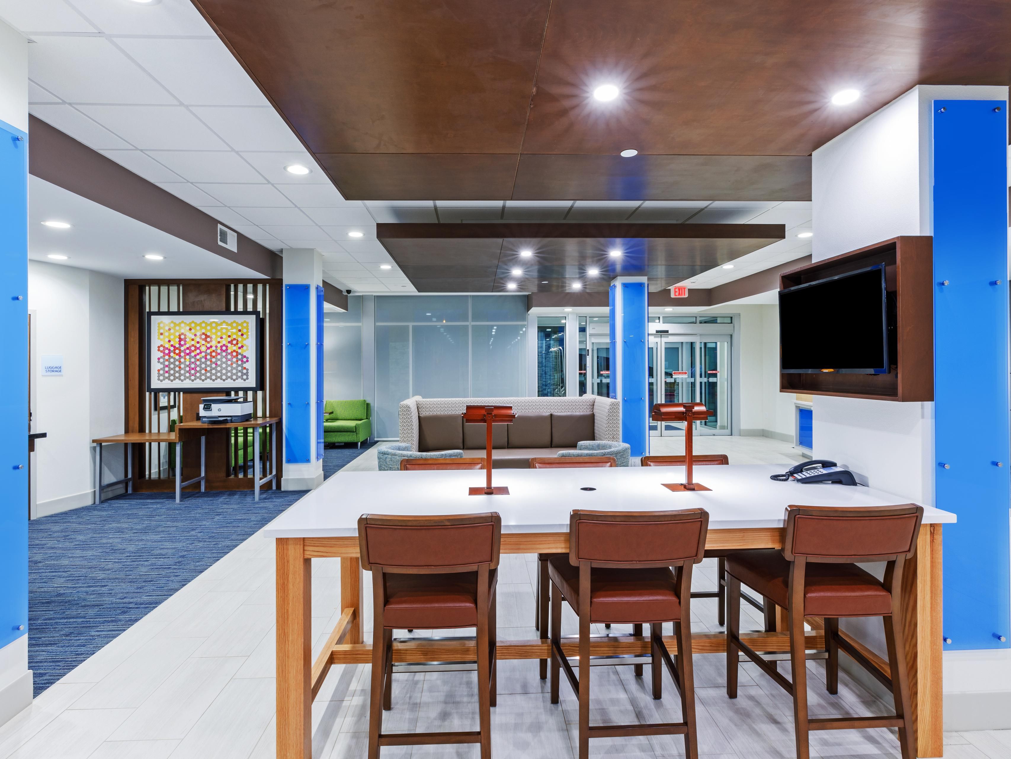 Forgot a charger for your phone, laptop, or other device? Our Express Recharge service can help you get powered back up and ready to tackle whatever comes your way.