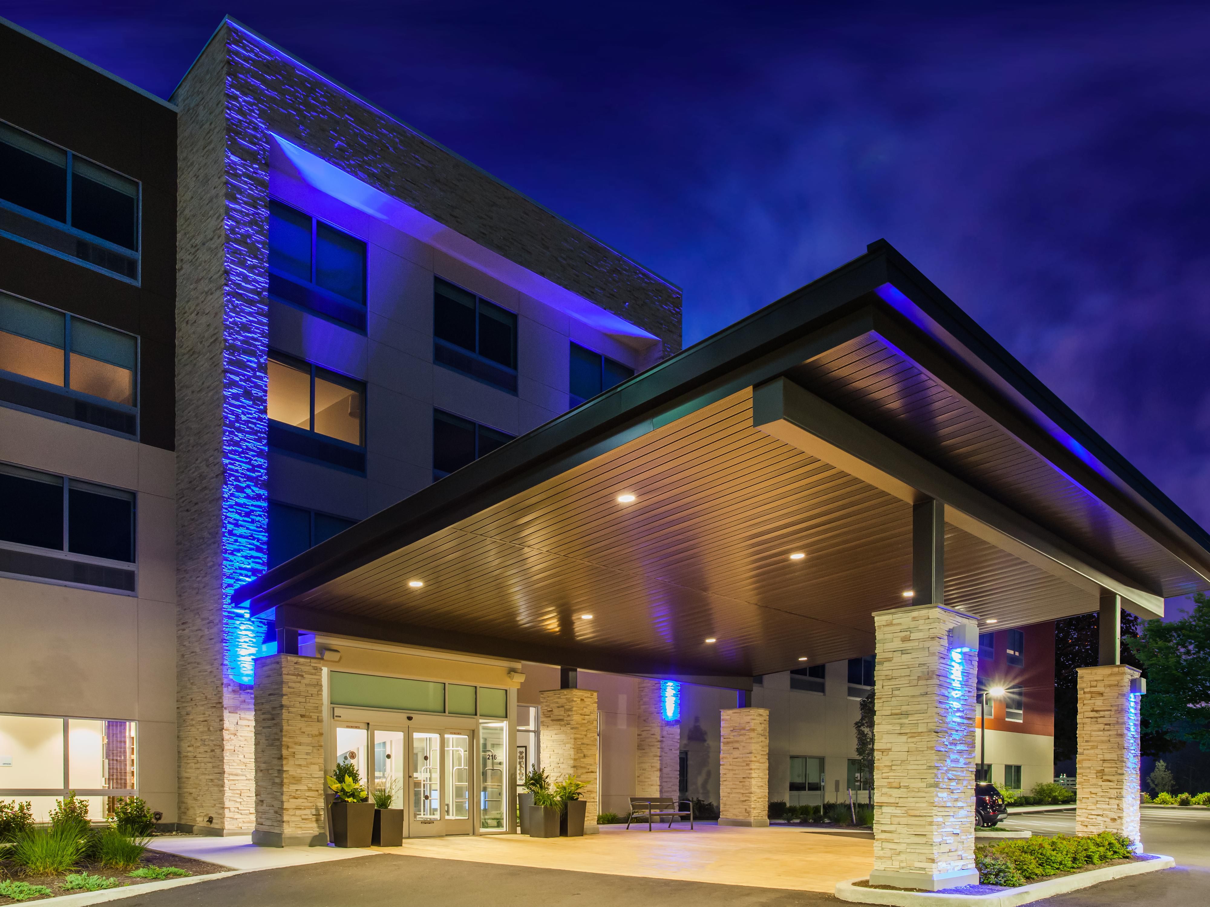 Experience the refreshed comfort of the Holiday Inn Express & Suites Queensbury – Lake George Area, newly renovated as of May 2025. Nestled at the base of the Adirondack Mountains, our hotel offers modern accommodations with updated amenities to enhance your stay. 