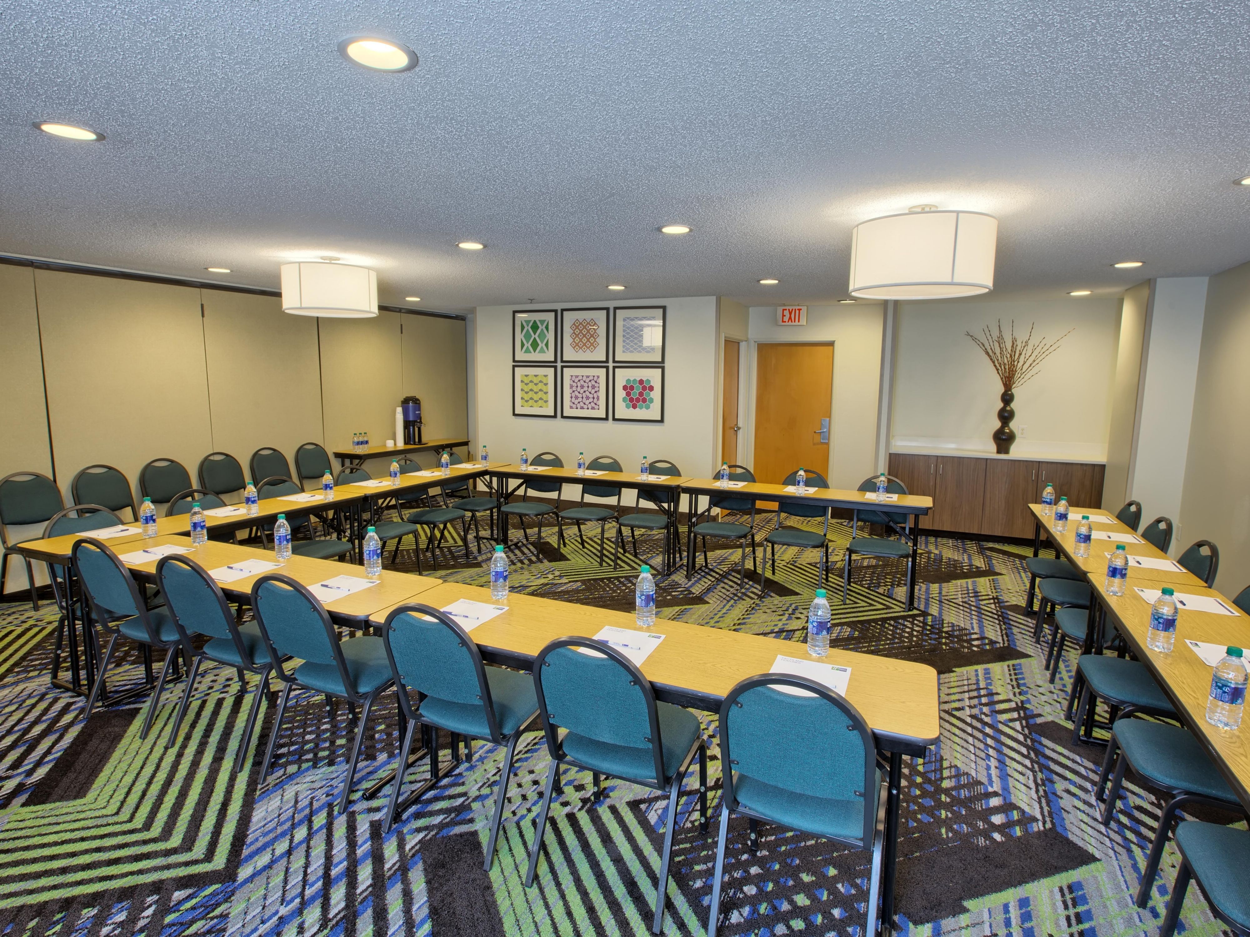 Collaborate, connect, and celebrate in our stylish meeting space. With 1,100 sq ft of versatile space, we can accommodate up to 70 guests.  Our venue is perfect for any event!  We make your meetings memorable and your events exceptional.  Contact our sales office today.  