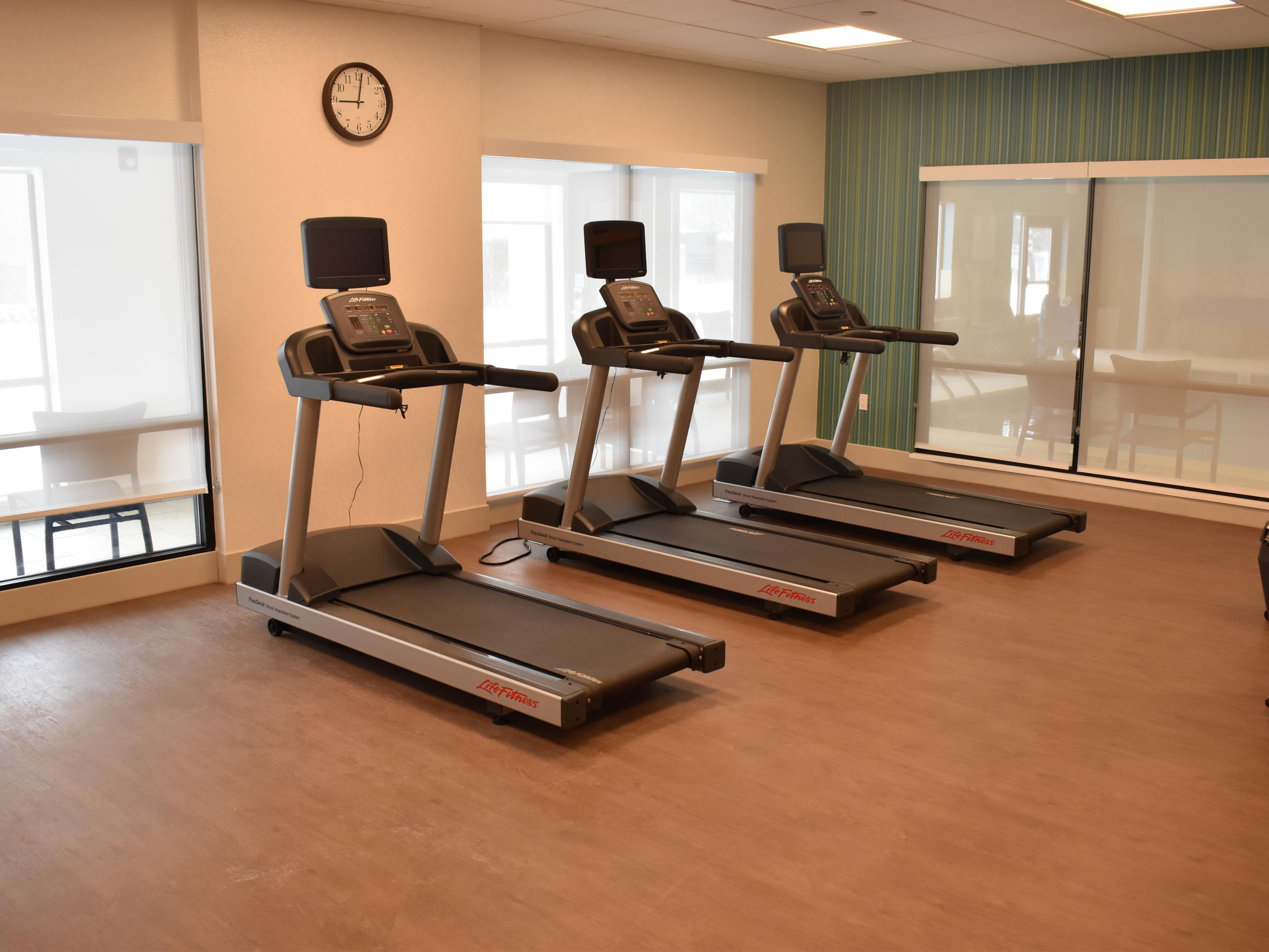 Keep your daily routine while staying at our hotel with our complimentary 24-hour Fitness Center. Equipped with treadmills, bikes, ellipticals, free weights, and yoga mats. You never have to miss a beat while traveling!